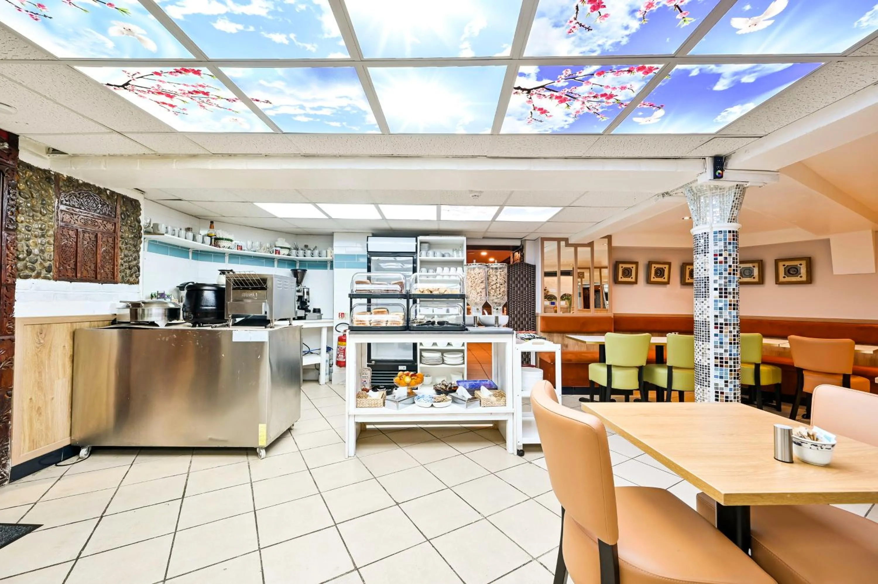 Continental breakfast in City London Hotel