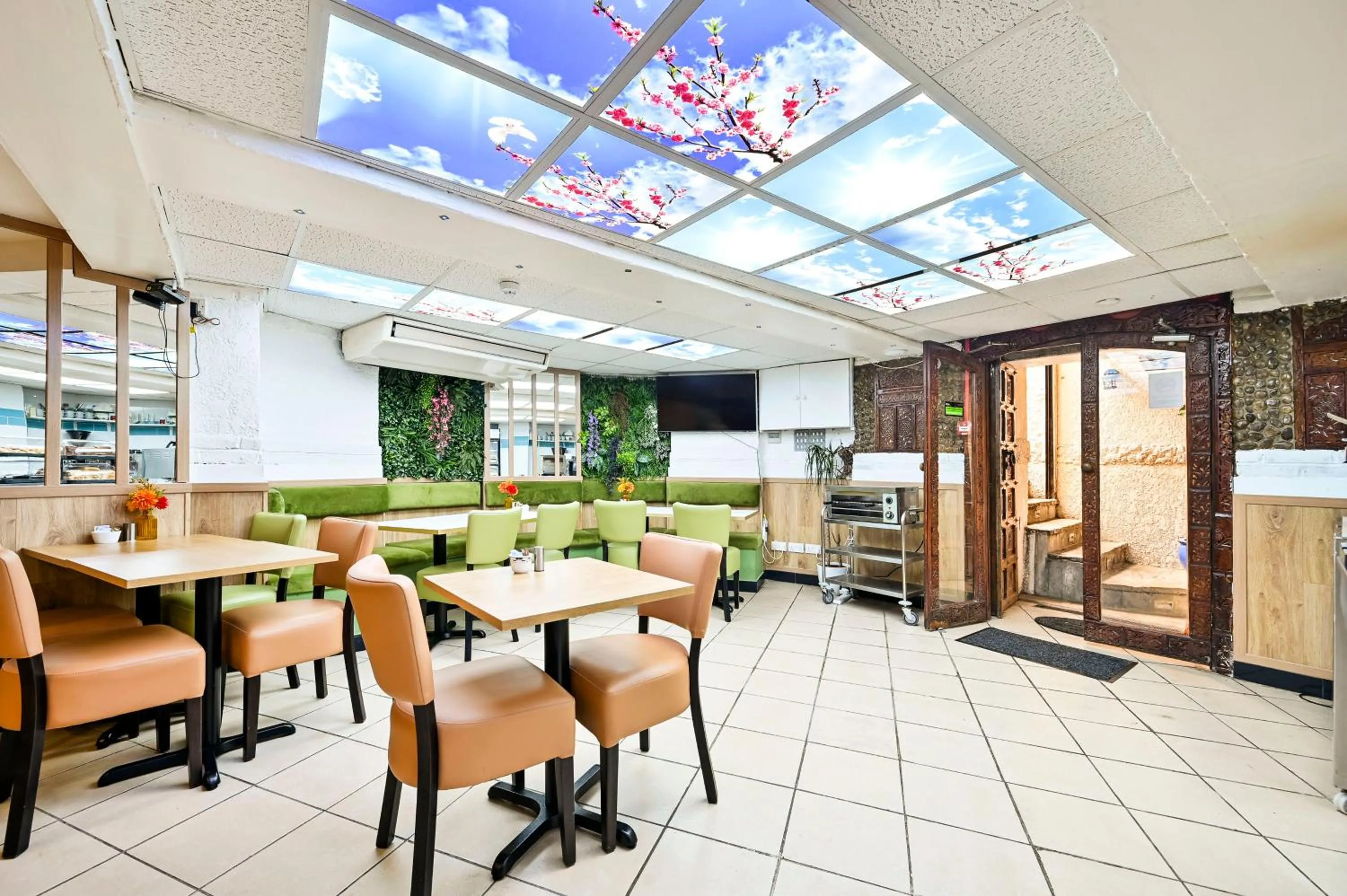 Continental breakfast in City London Hotel