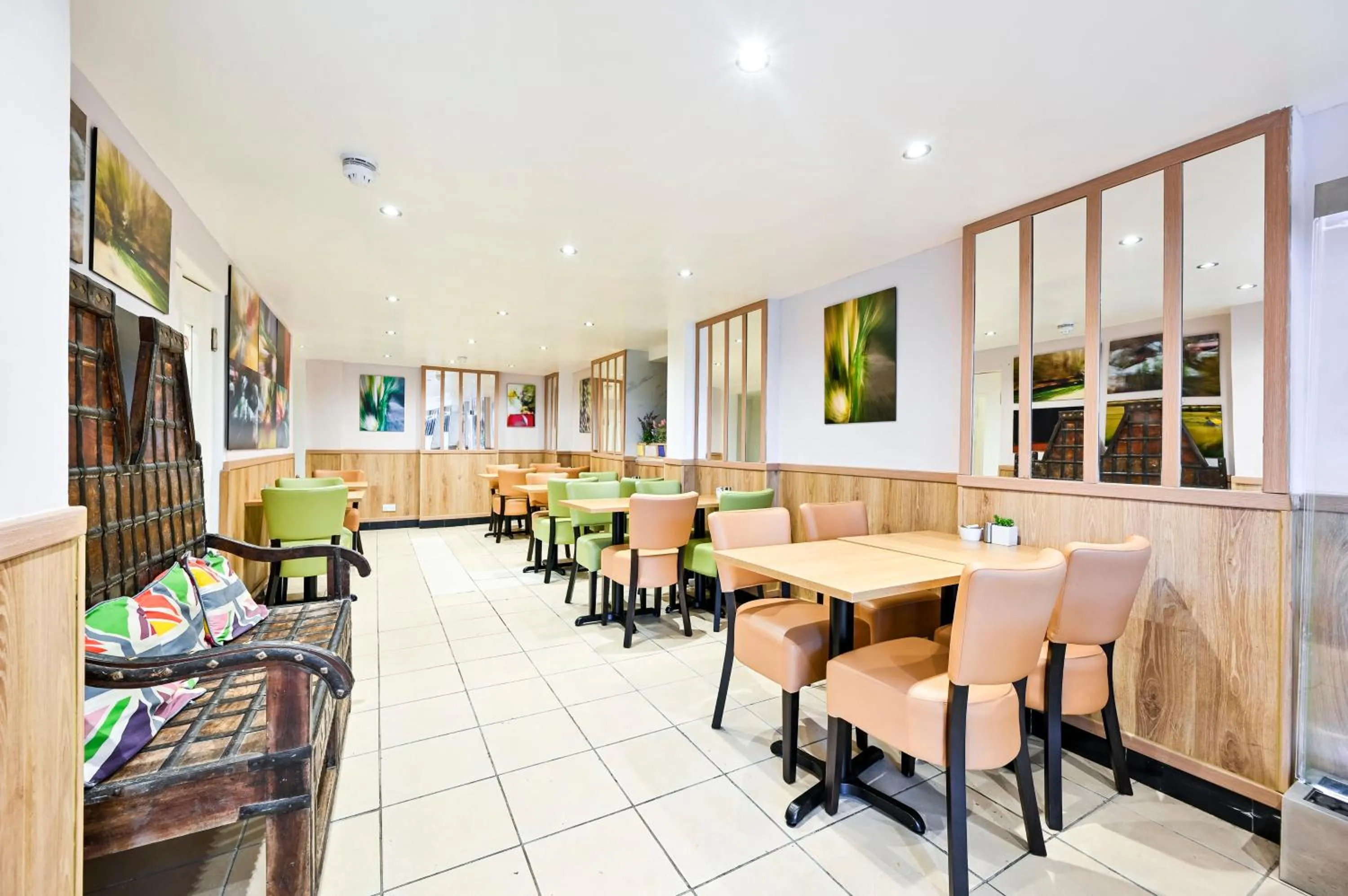 Continental breakfast in City London Hotel