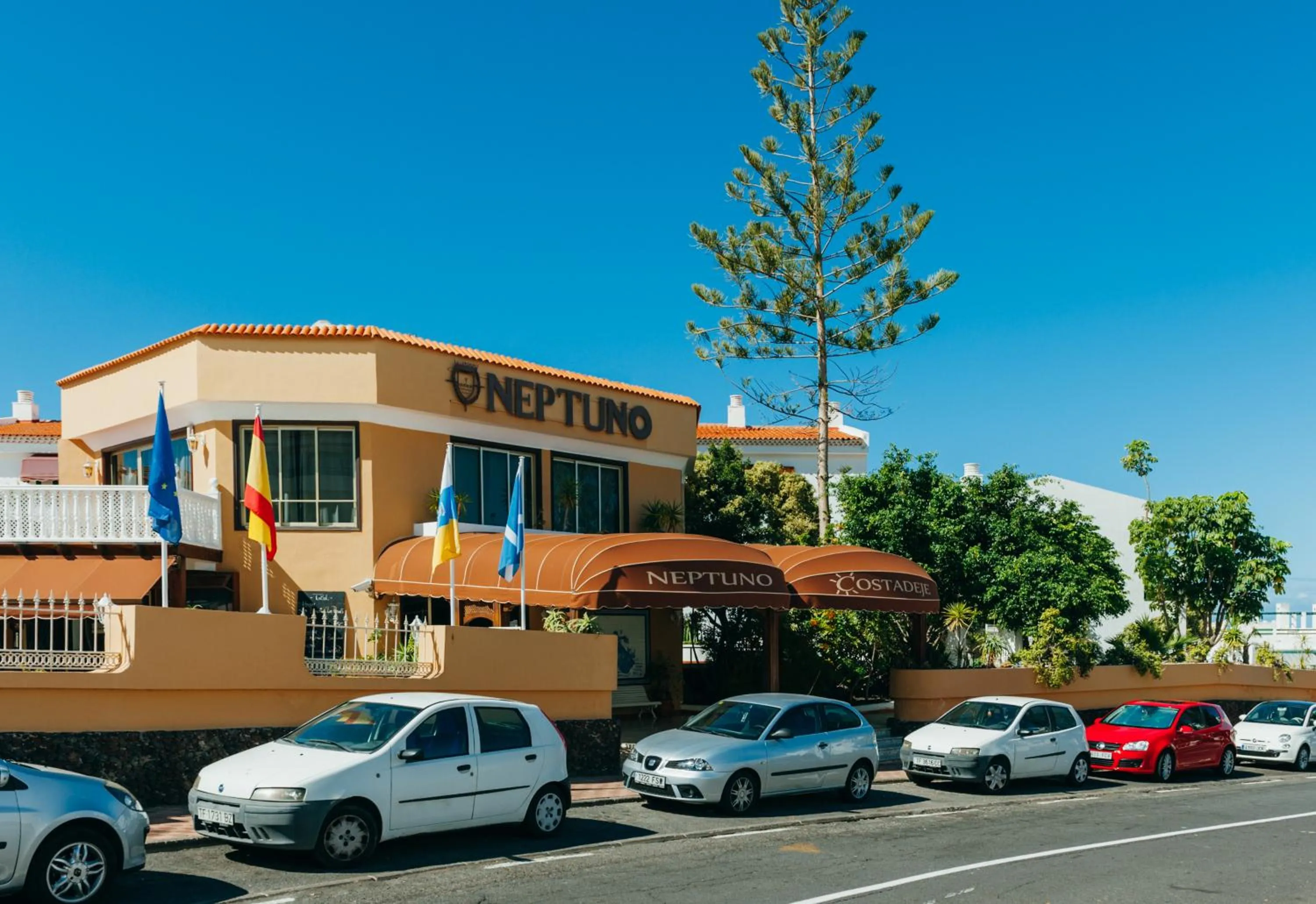 Facade/entrance in Aparthotel Neptuno Costadeje