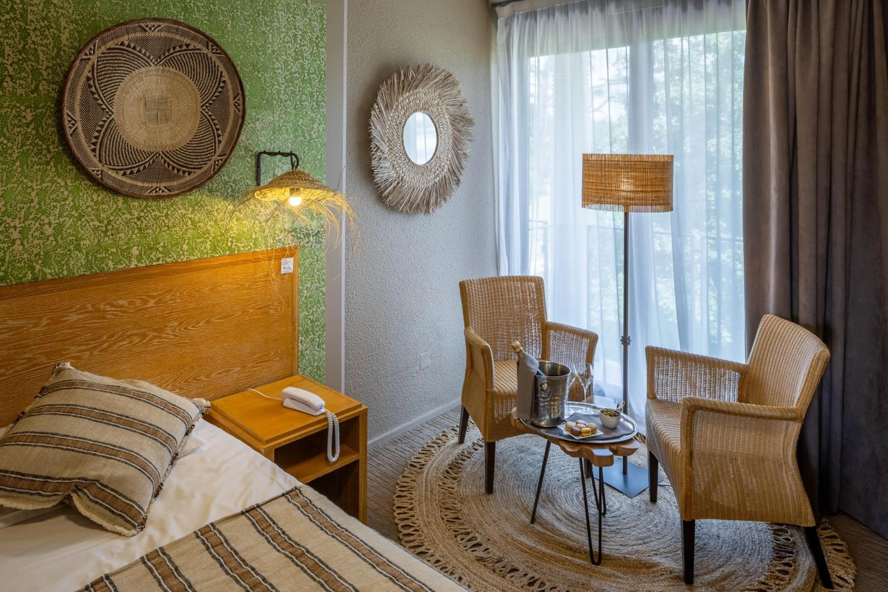 Bedroom, Bed in Garrigae Manoir de Beauvoir Poitiers Sud - Hotel & Spa
