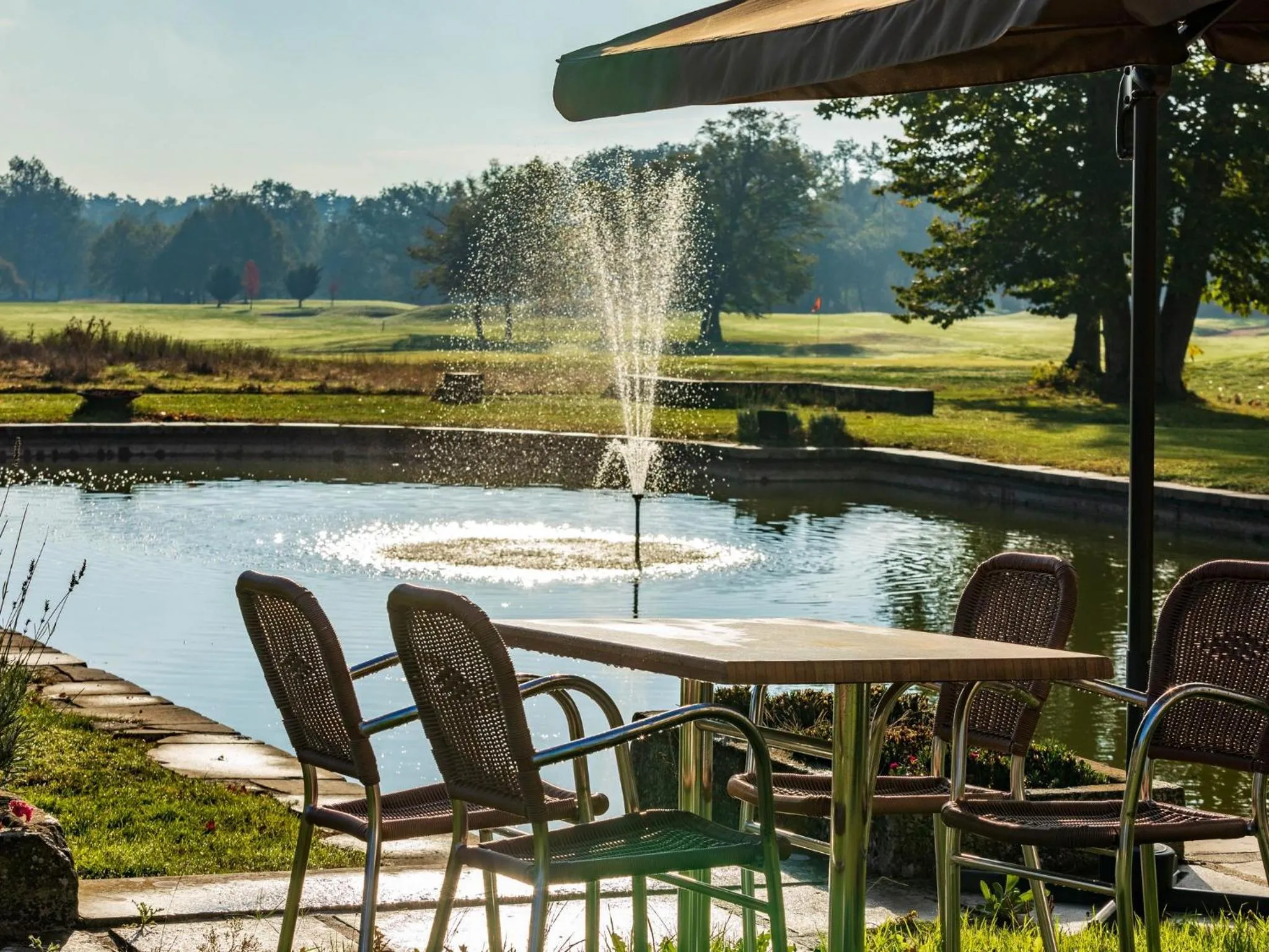 Garden view in Garrigae Manoir de Beauvoir Poitiers Sud - Hotel & Spa