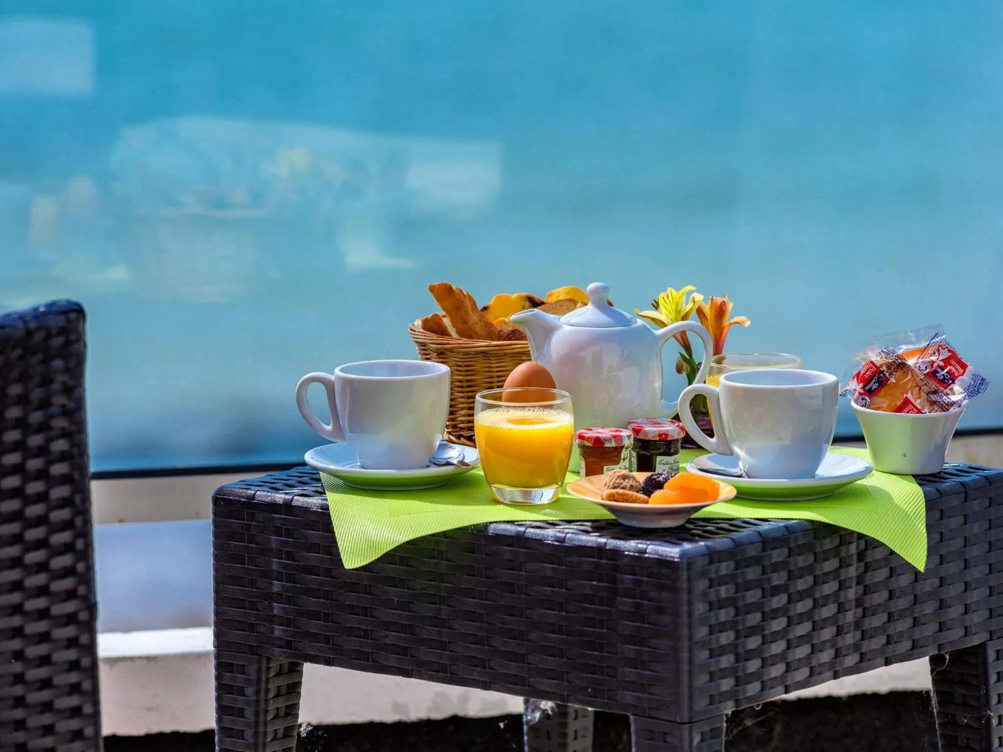 Continental breakfast in Garrigae Cap Coz