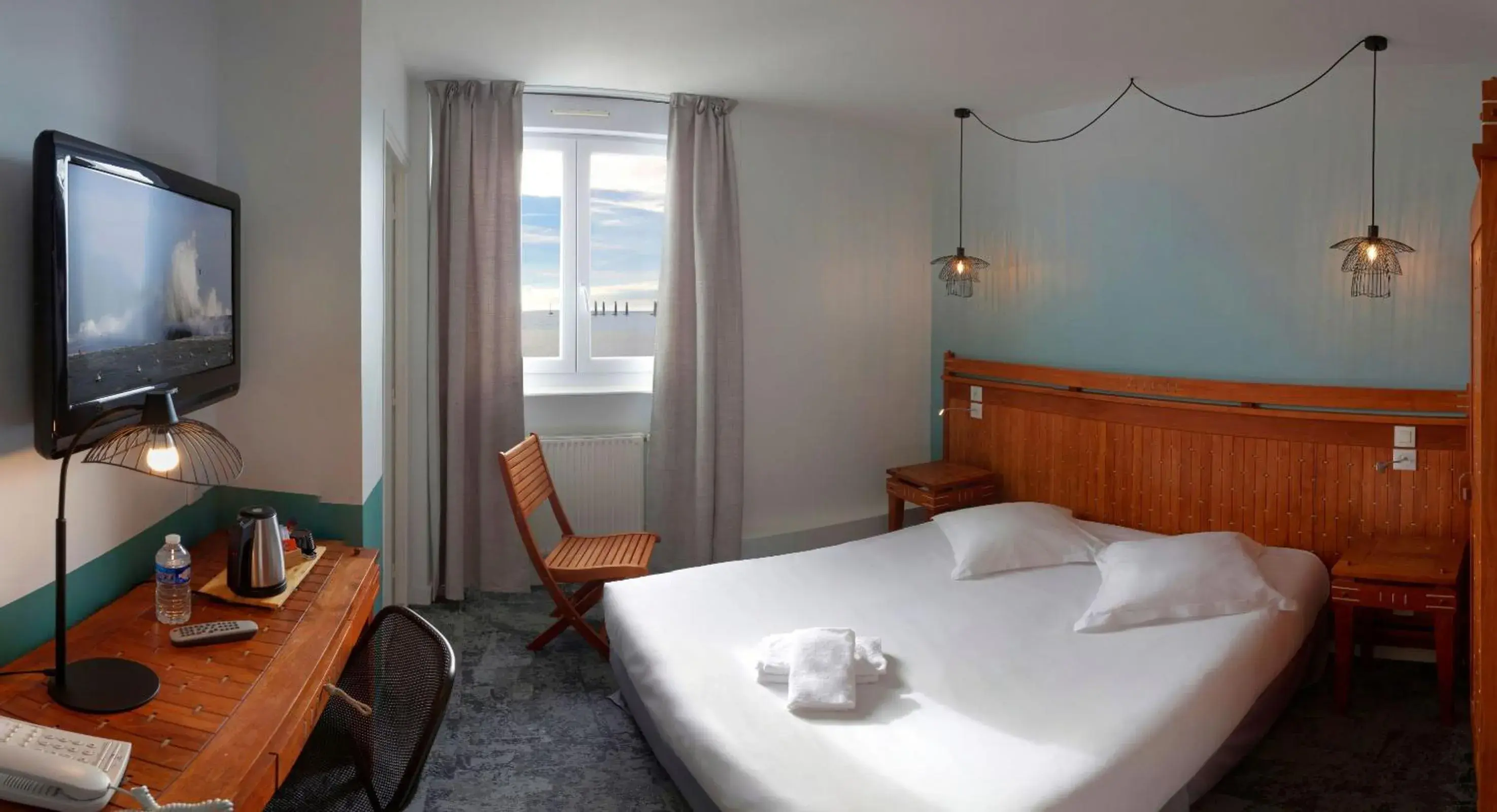 Double or Twin Room with Sea View in Garrigae Cap Coz Double or Twin Room with Sea View in Garrigae Cap Coz