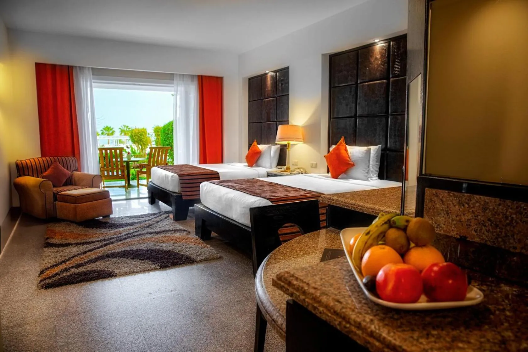 Food and drinks, Bed in Monte Carlo Sharm Resort & Spa