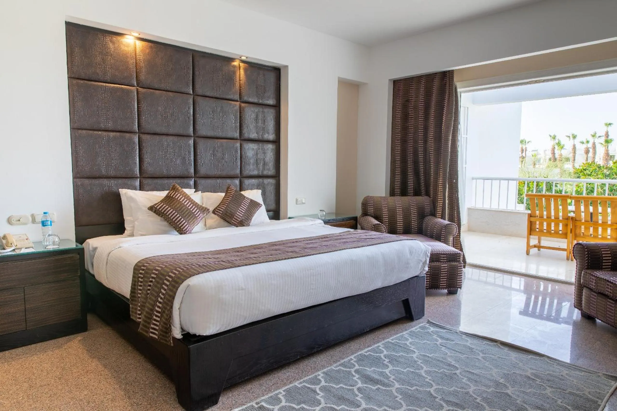 Bed in Monte Carlo Sharm Resort & Spa