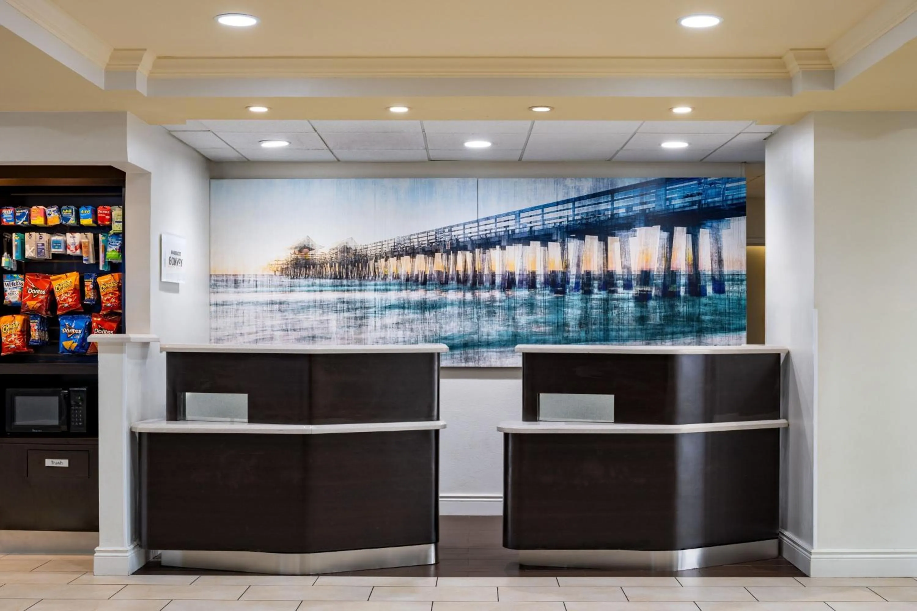 Lobby or reception in Courtyard by Marriott - Naples