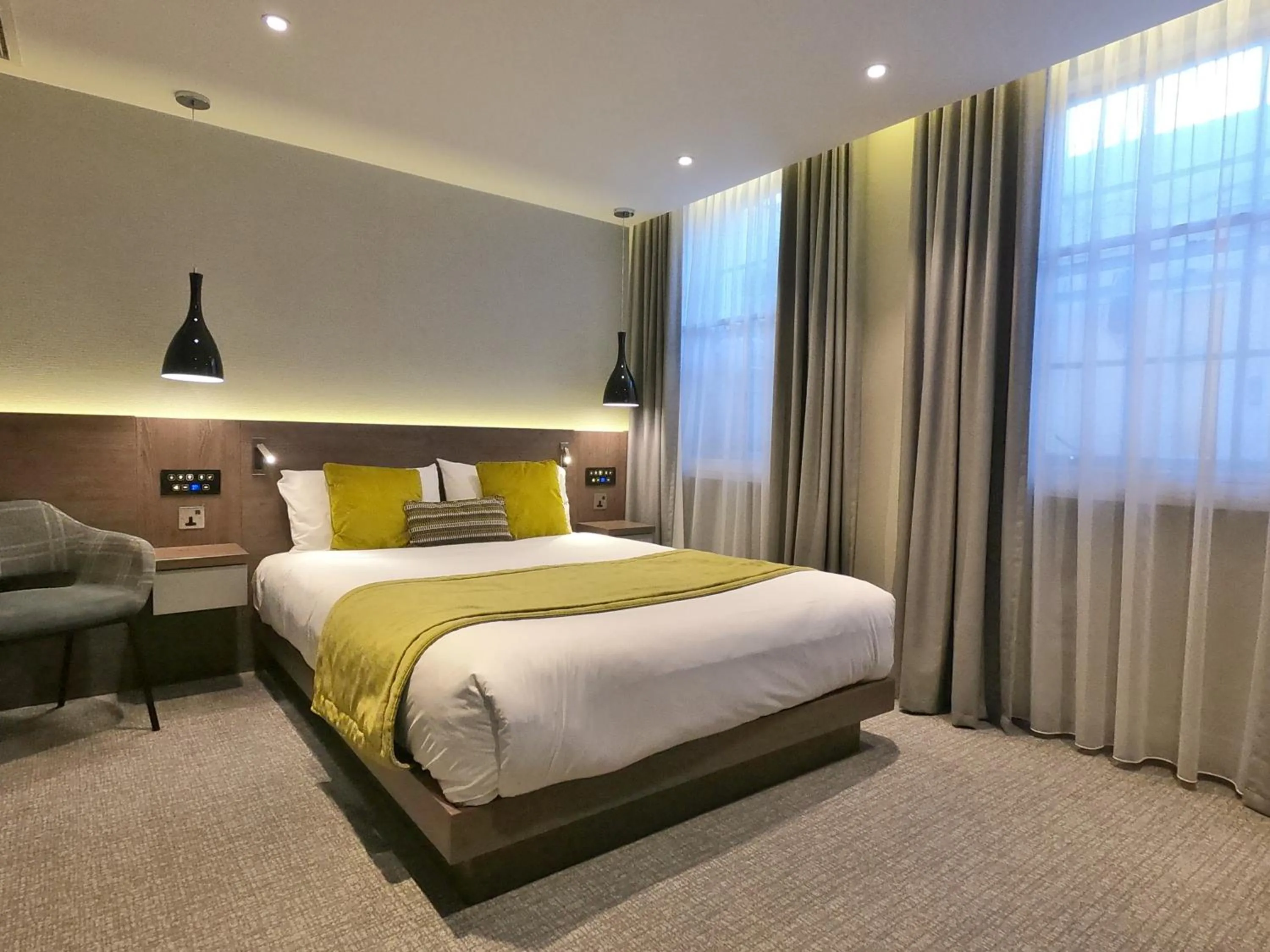 Bedroom, Bed in Best Western Plus Delmere Hotel