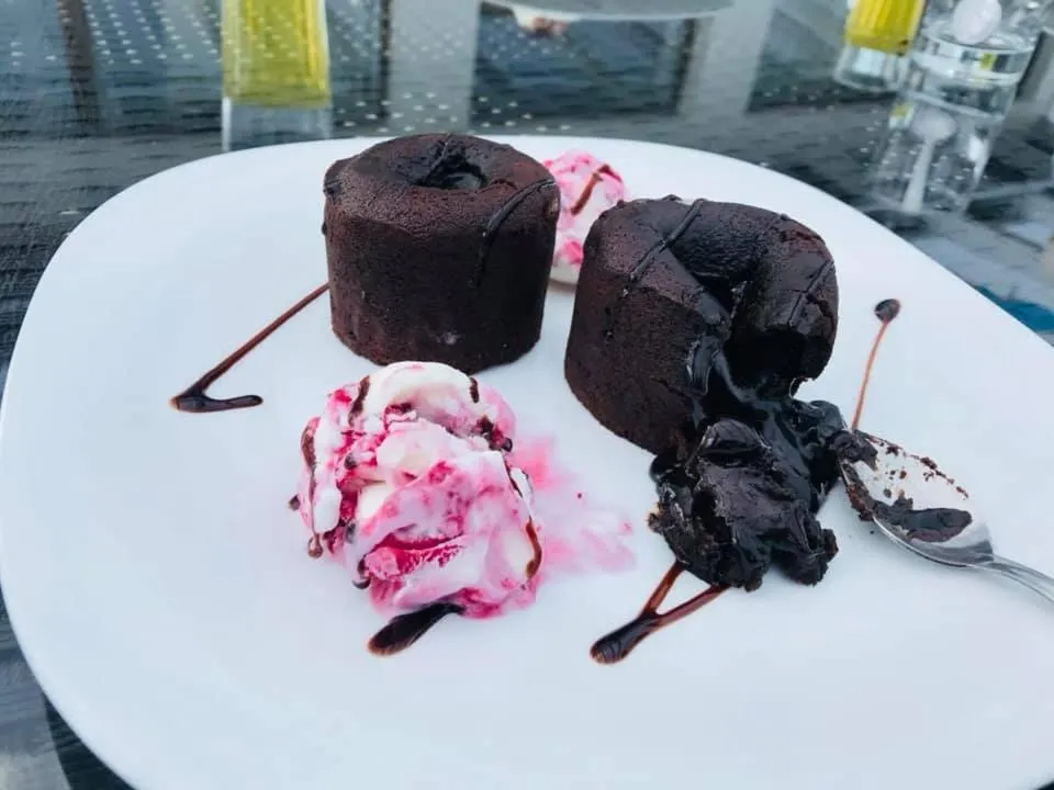 Restaurant/places to eat in Casa Pescarilor