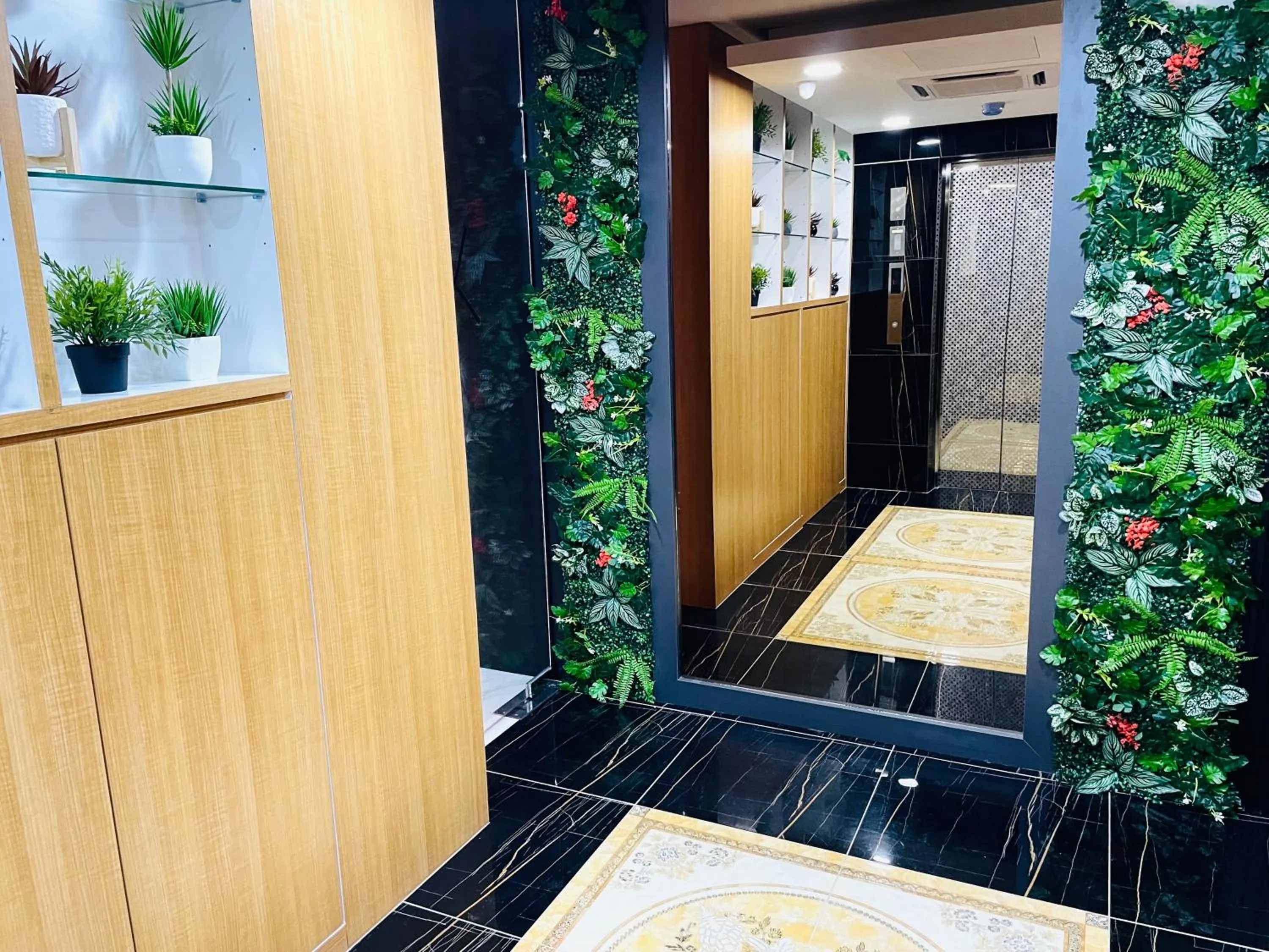 elevator in Cozy Hotel@ KL Sentral