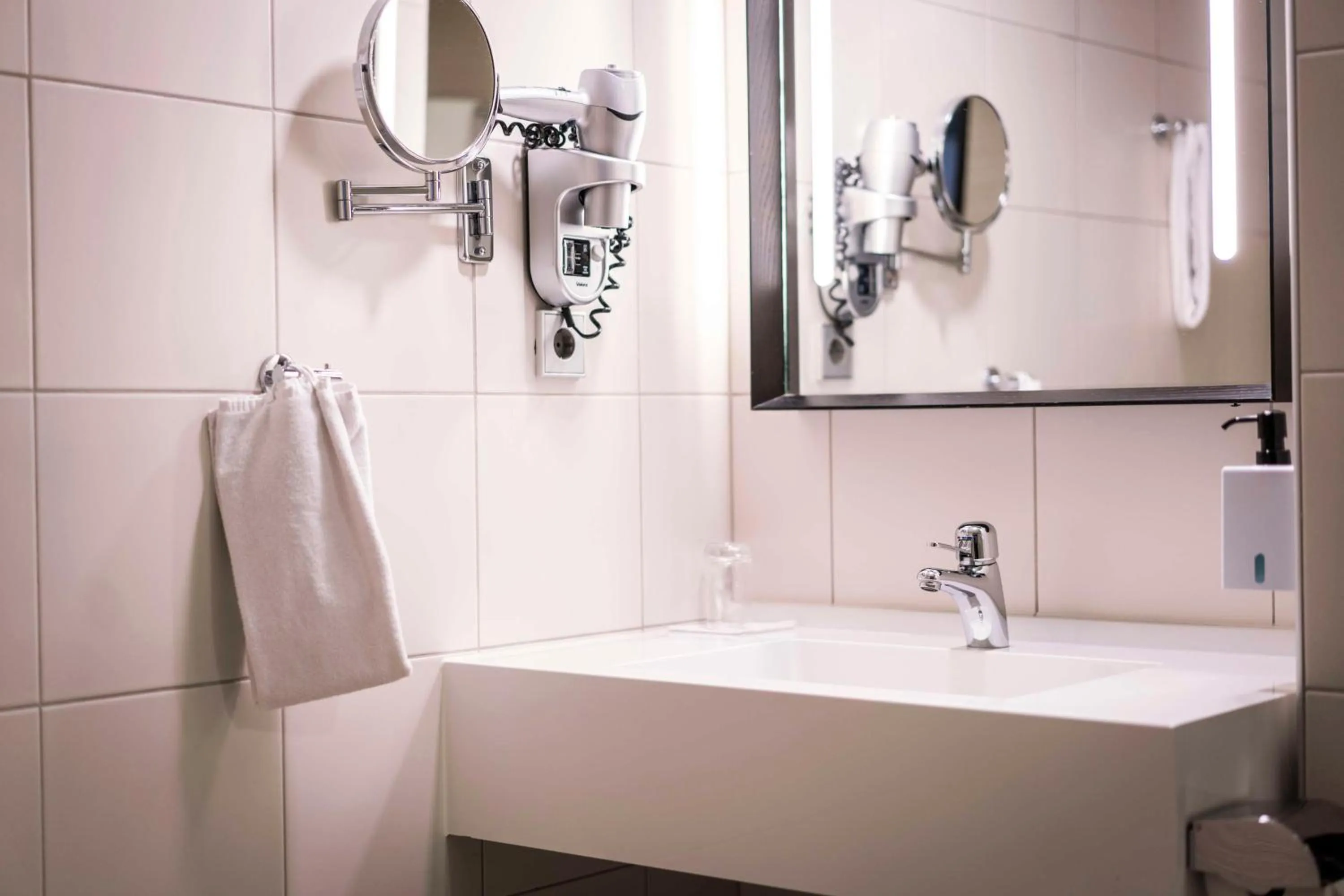 Bedroom in Scandic Anglais