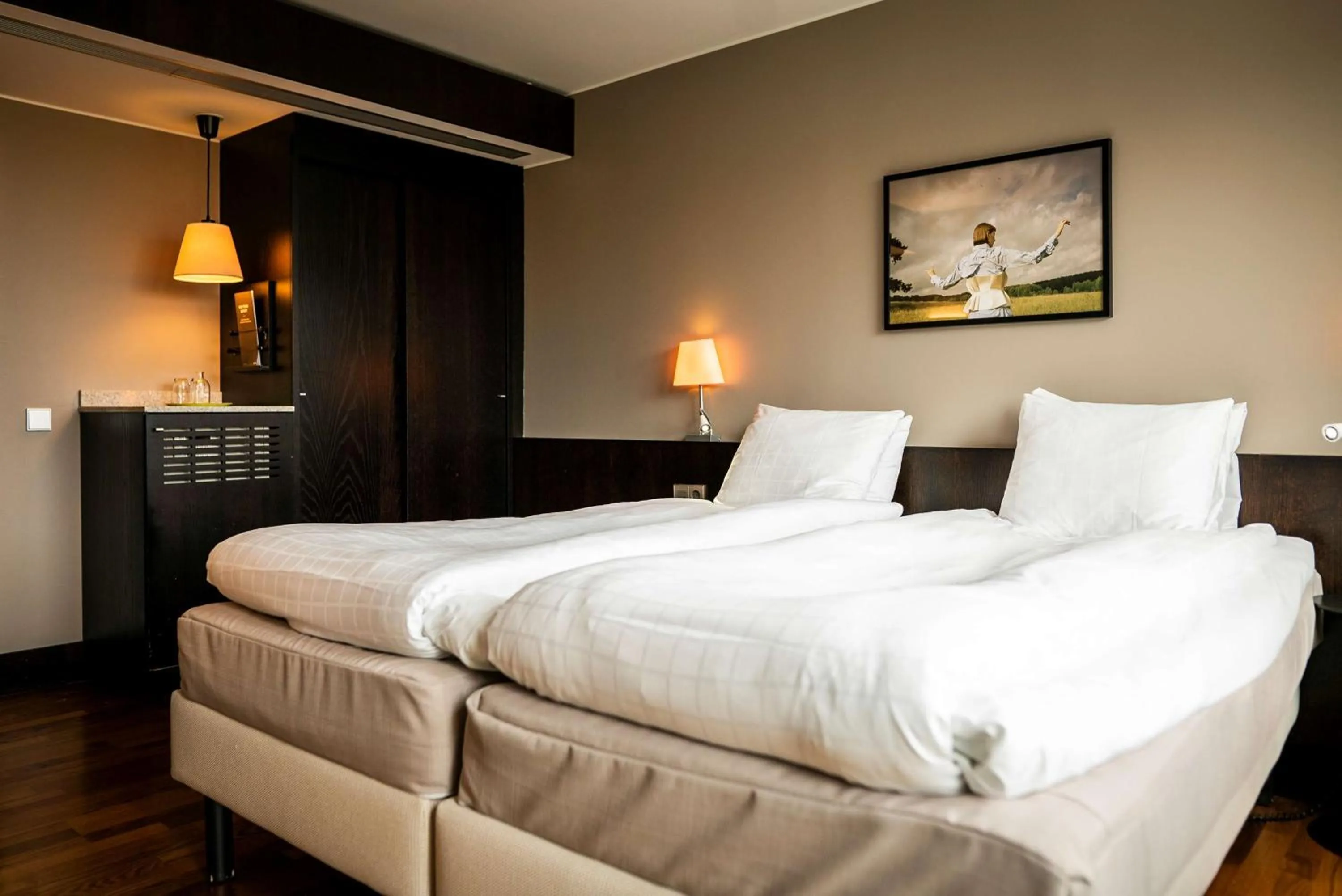 Bedroom, Bed in Scandic Anglais