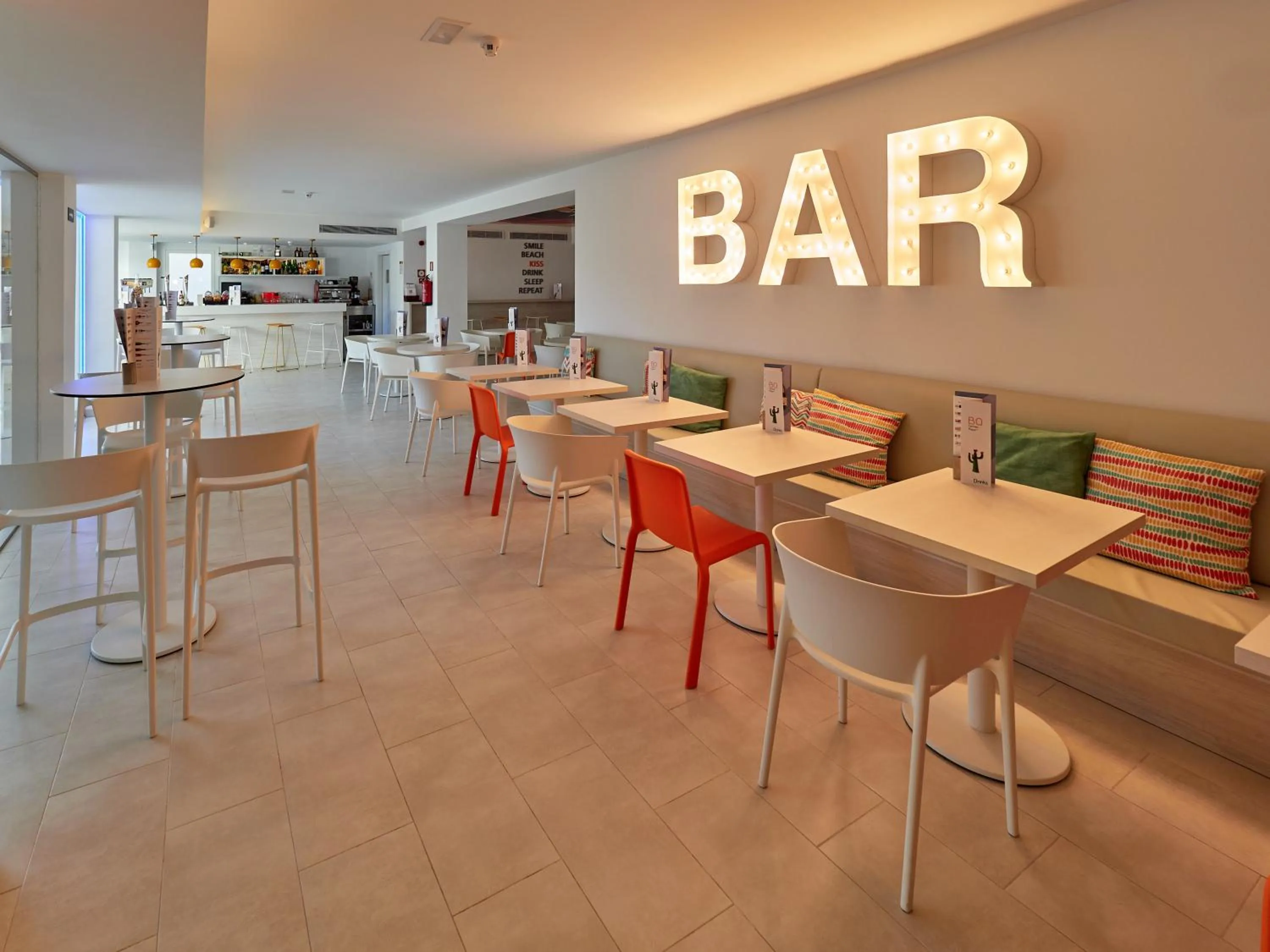 Lounge or bar in BQ Carmen Playa- Adults Only