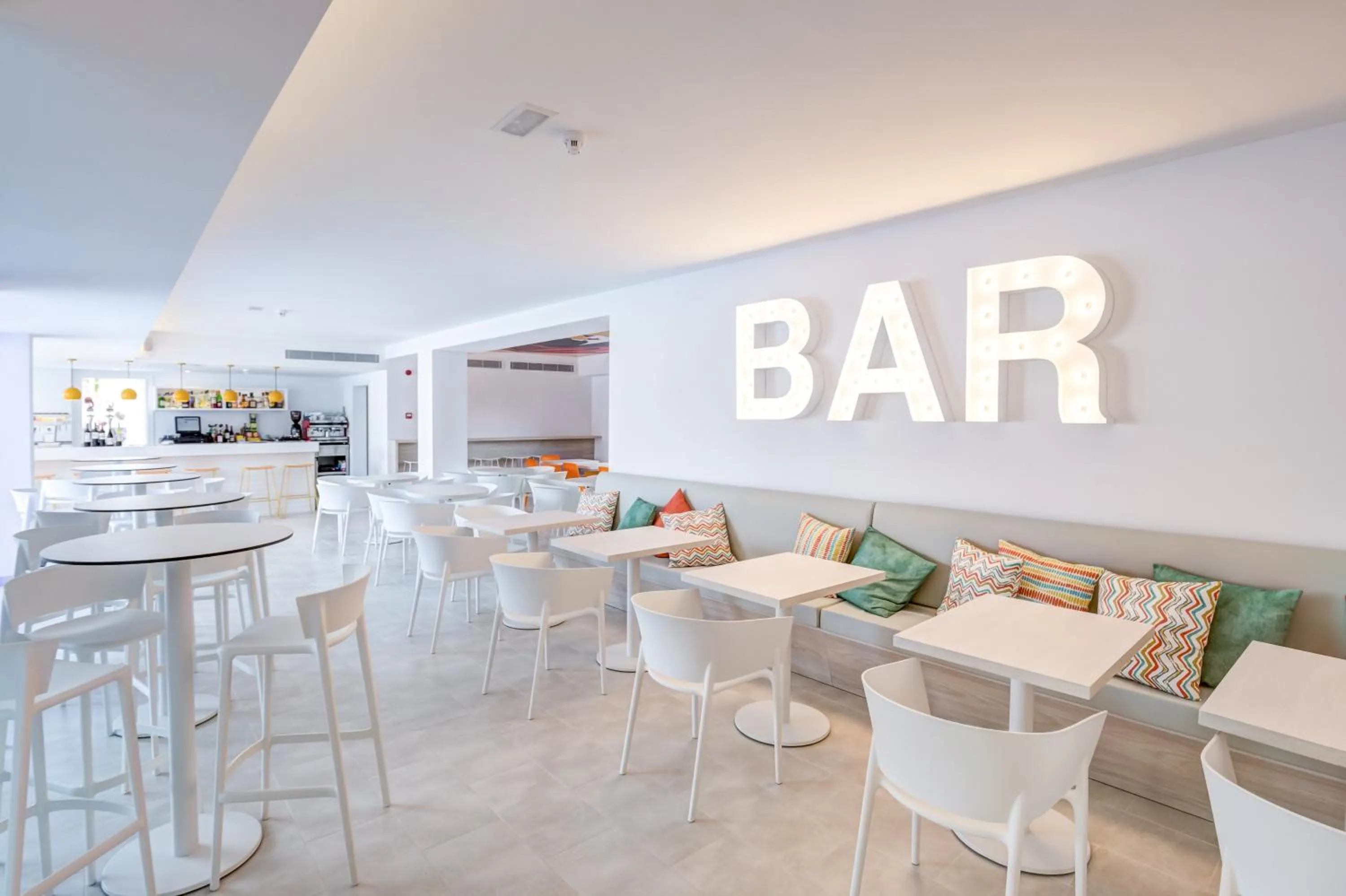Lounge or bar in BQ Carmen Playa- Adults Only