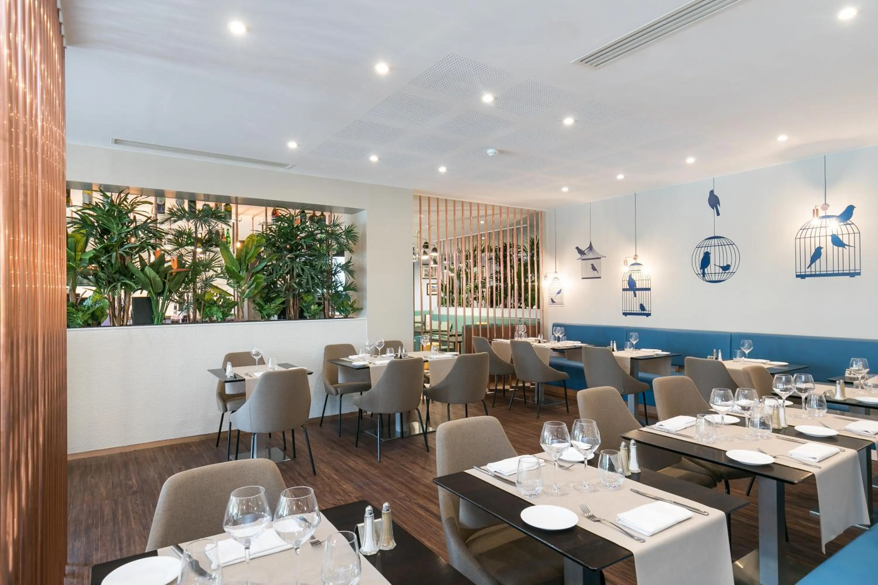 Restaurant/places to eat in Hôtel Birdy by Happyculture