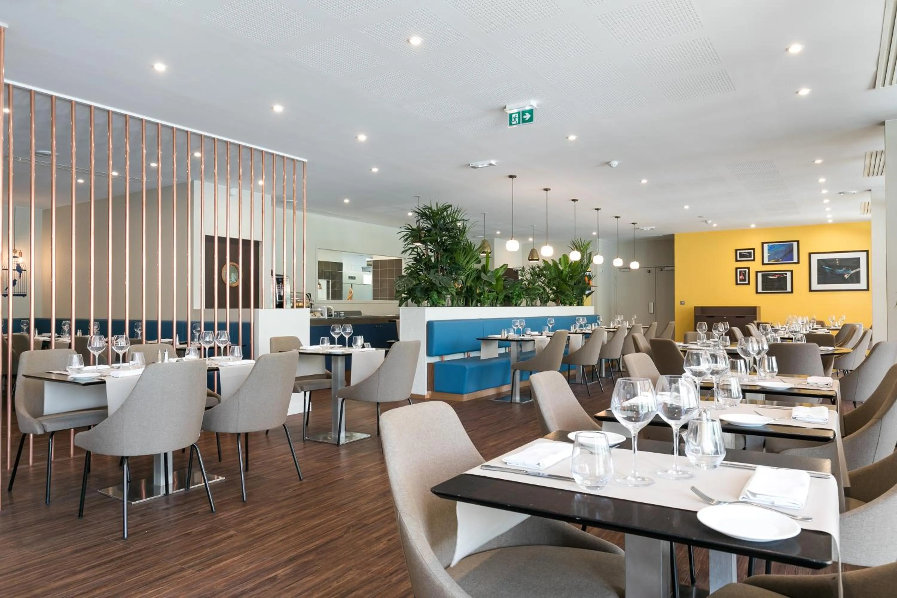 Restaurant/places to eat in Hôtel Birdy by Happyculture