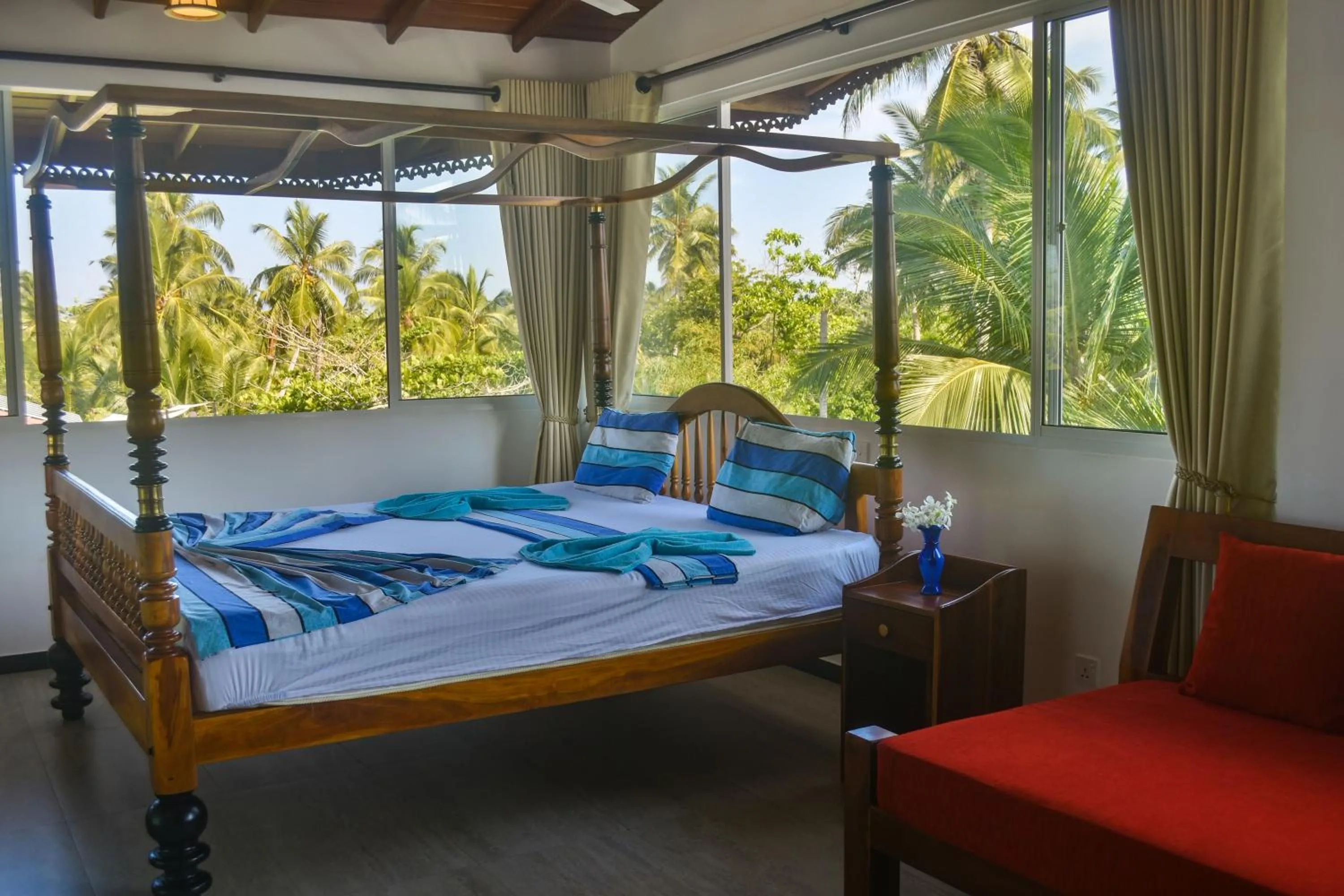 Apartment with Sea View in Ravi Villa Hikkaduwa