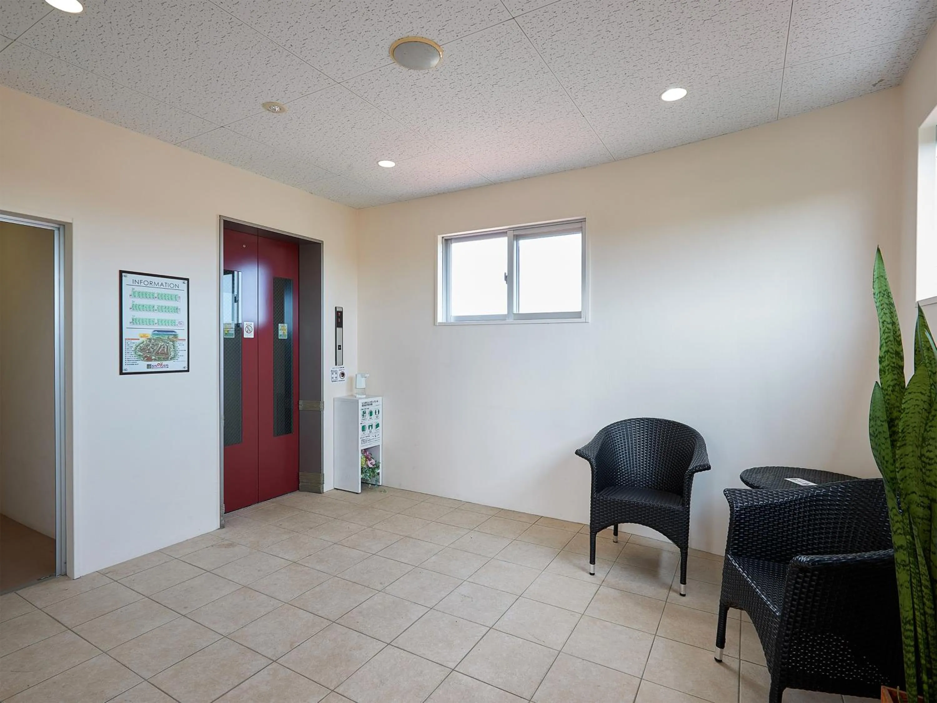 elevator in Hotel Murasakimura