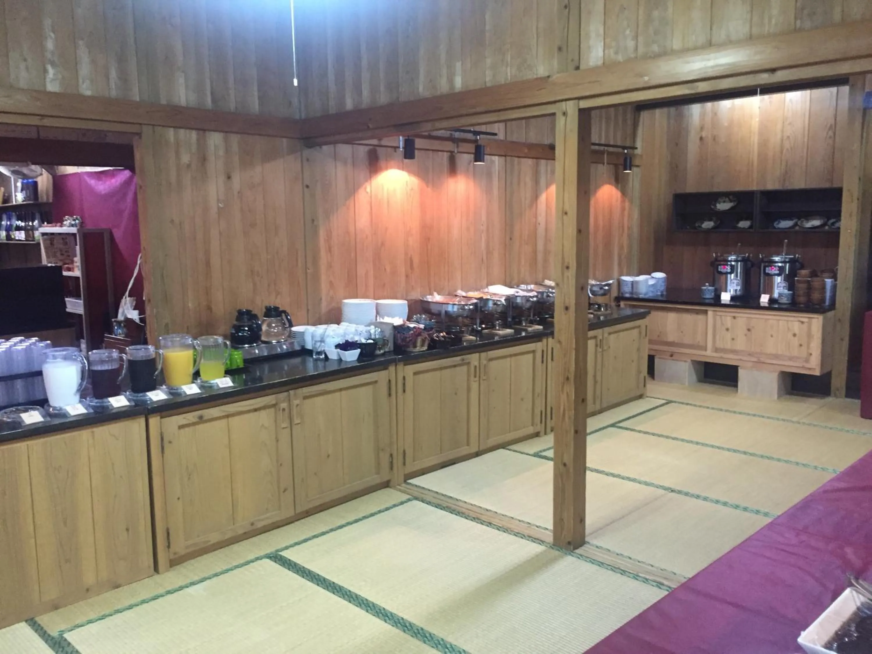 Restaurant/places to eat in Hotel Murasakimura