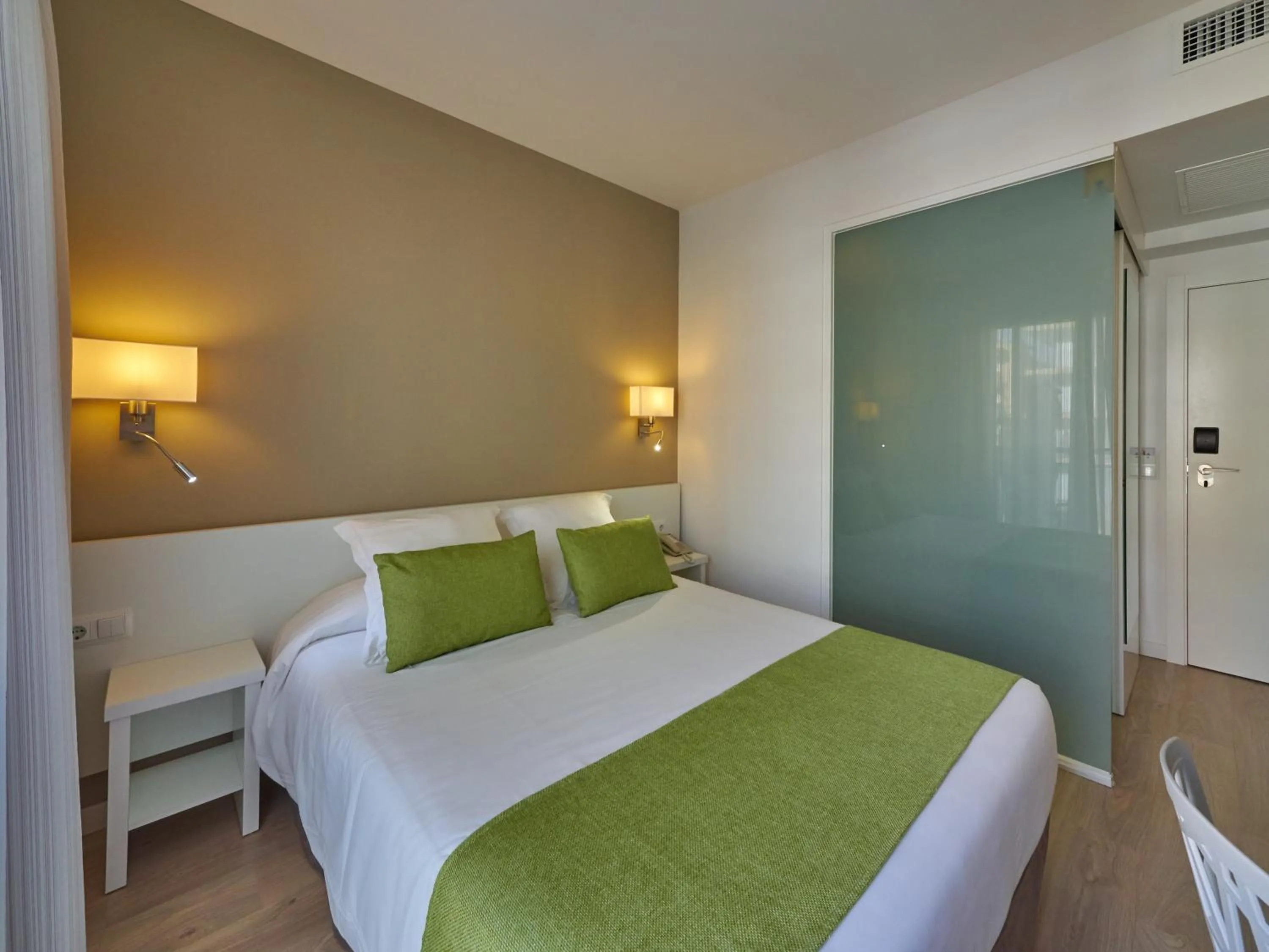 Photo of the whole room, Bed in BQ Amfora Beach - Adults Only