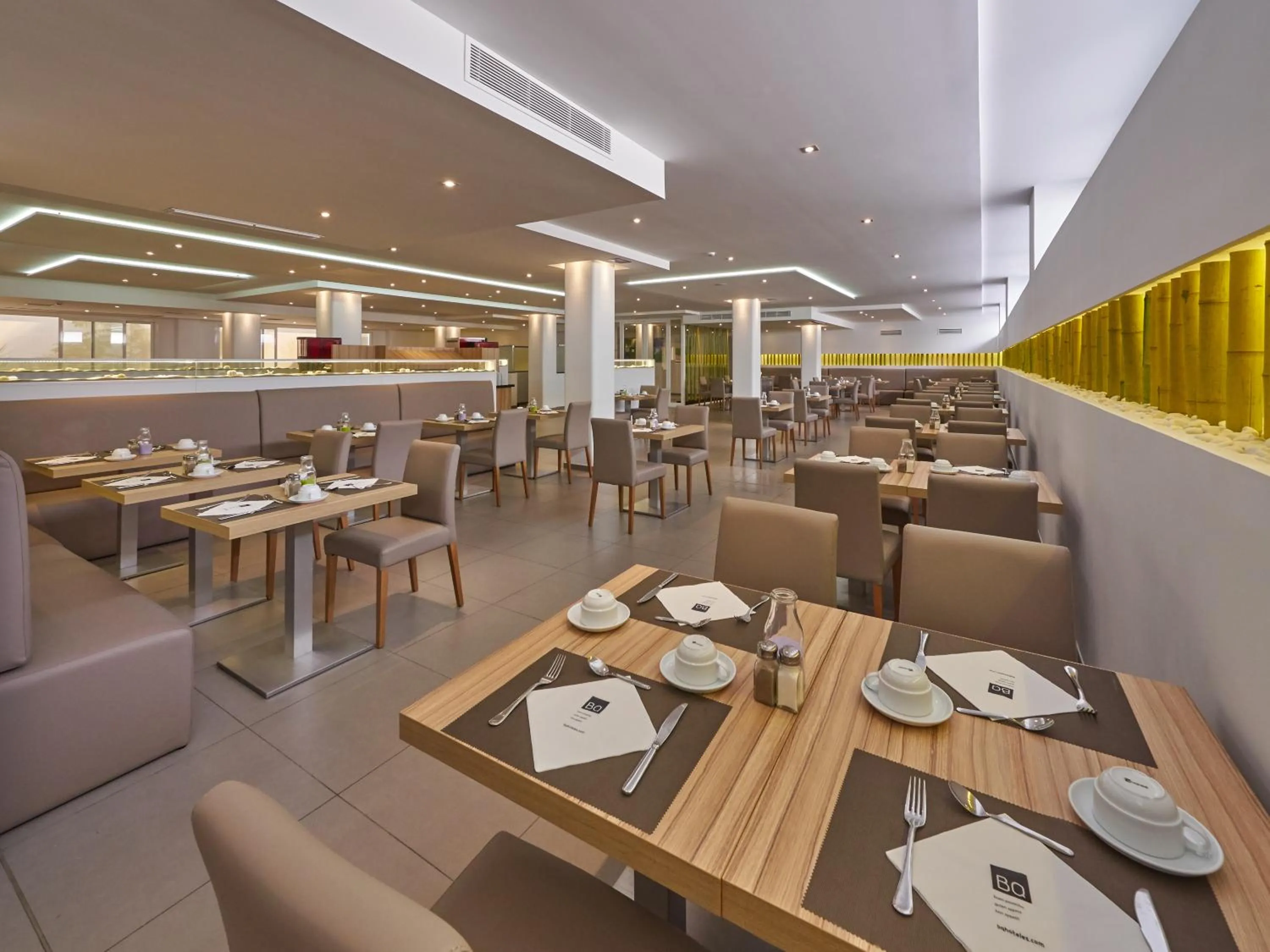 Restaurant/places to eat in BQ Amfora Beach - Adults Only