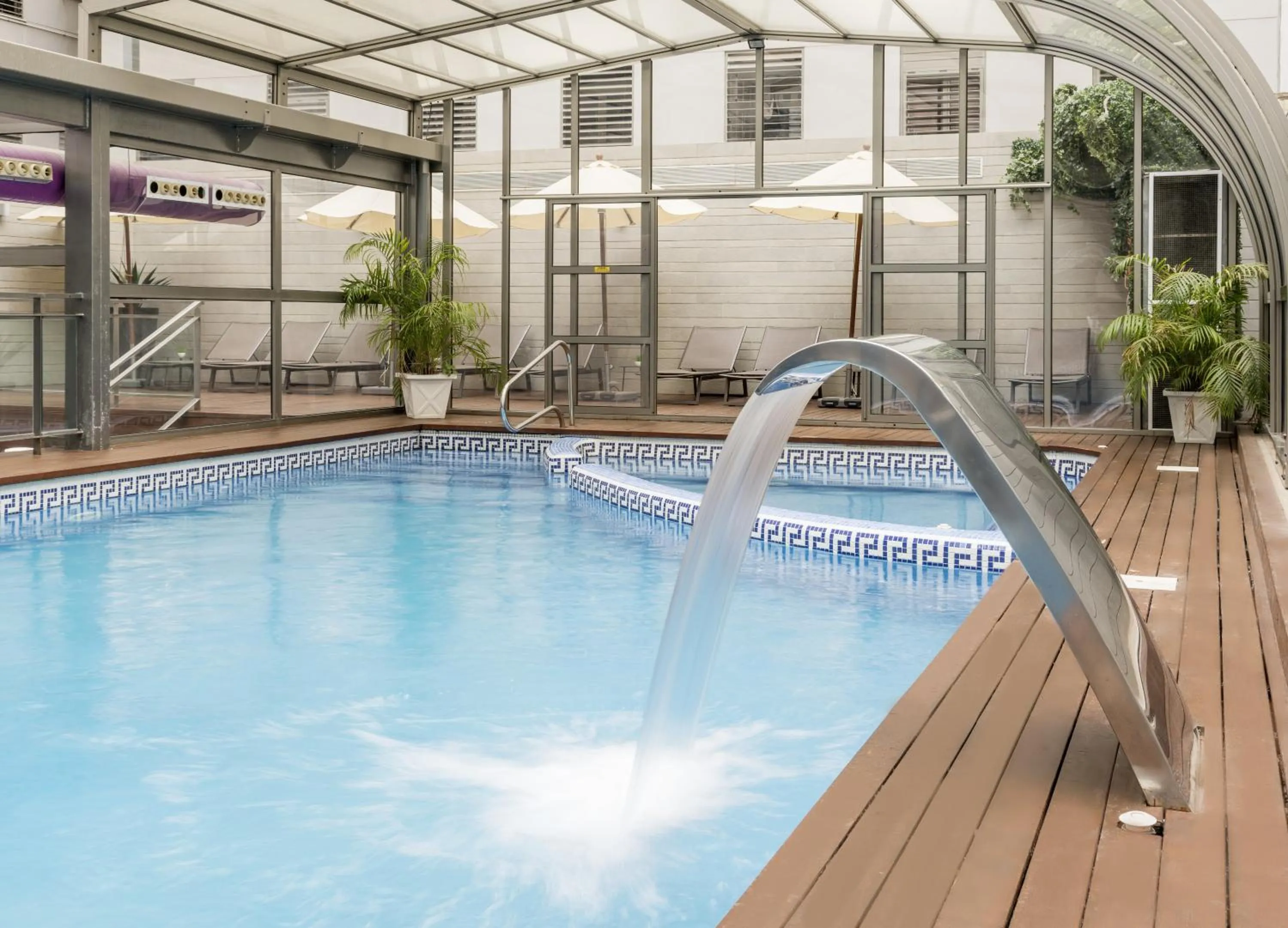 Swimming pool in Ilunion Málaga