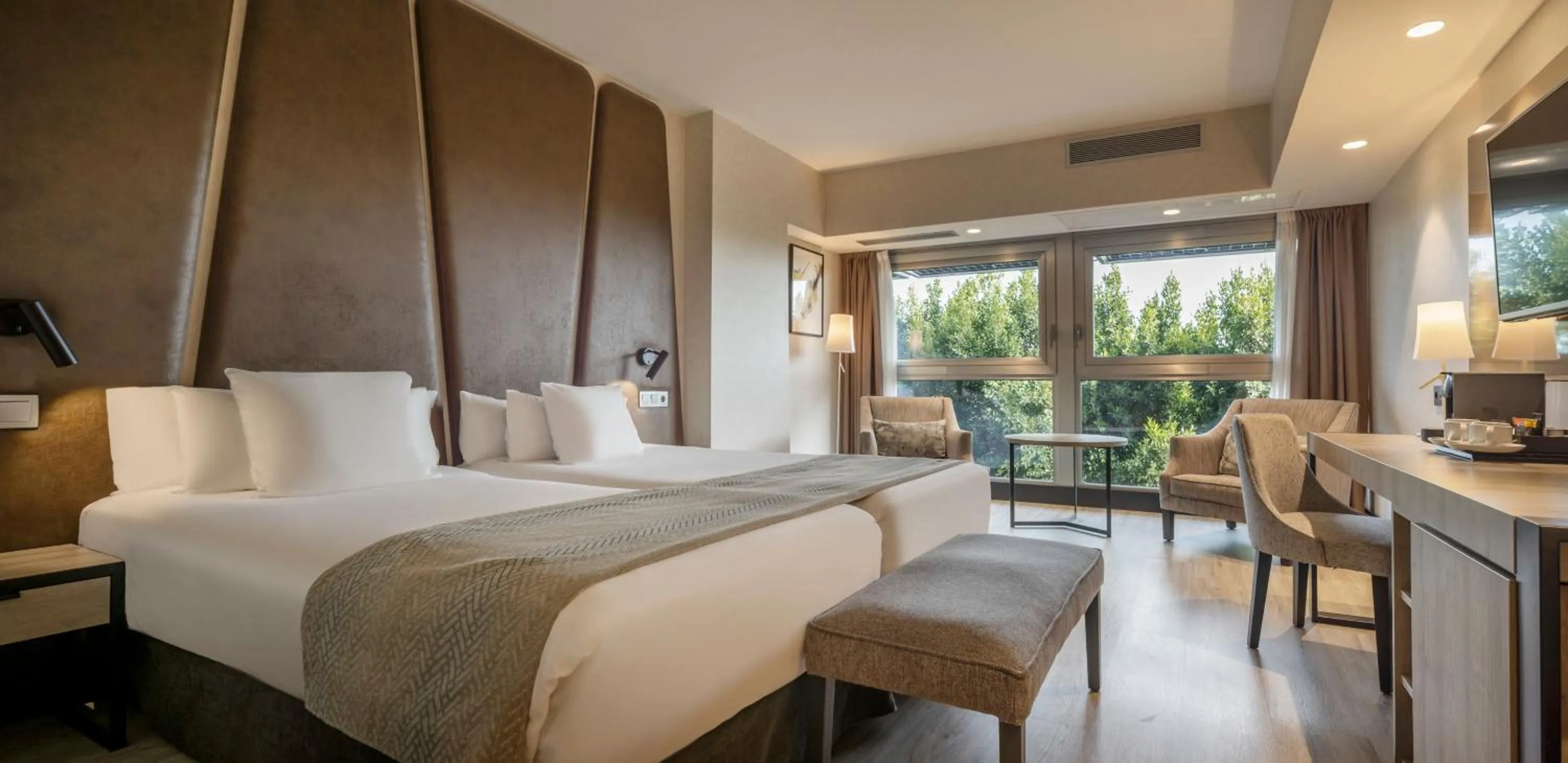 Bedroom, Bed in Ilunion Málaga