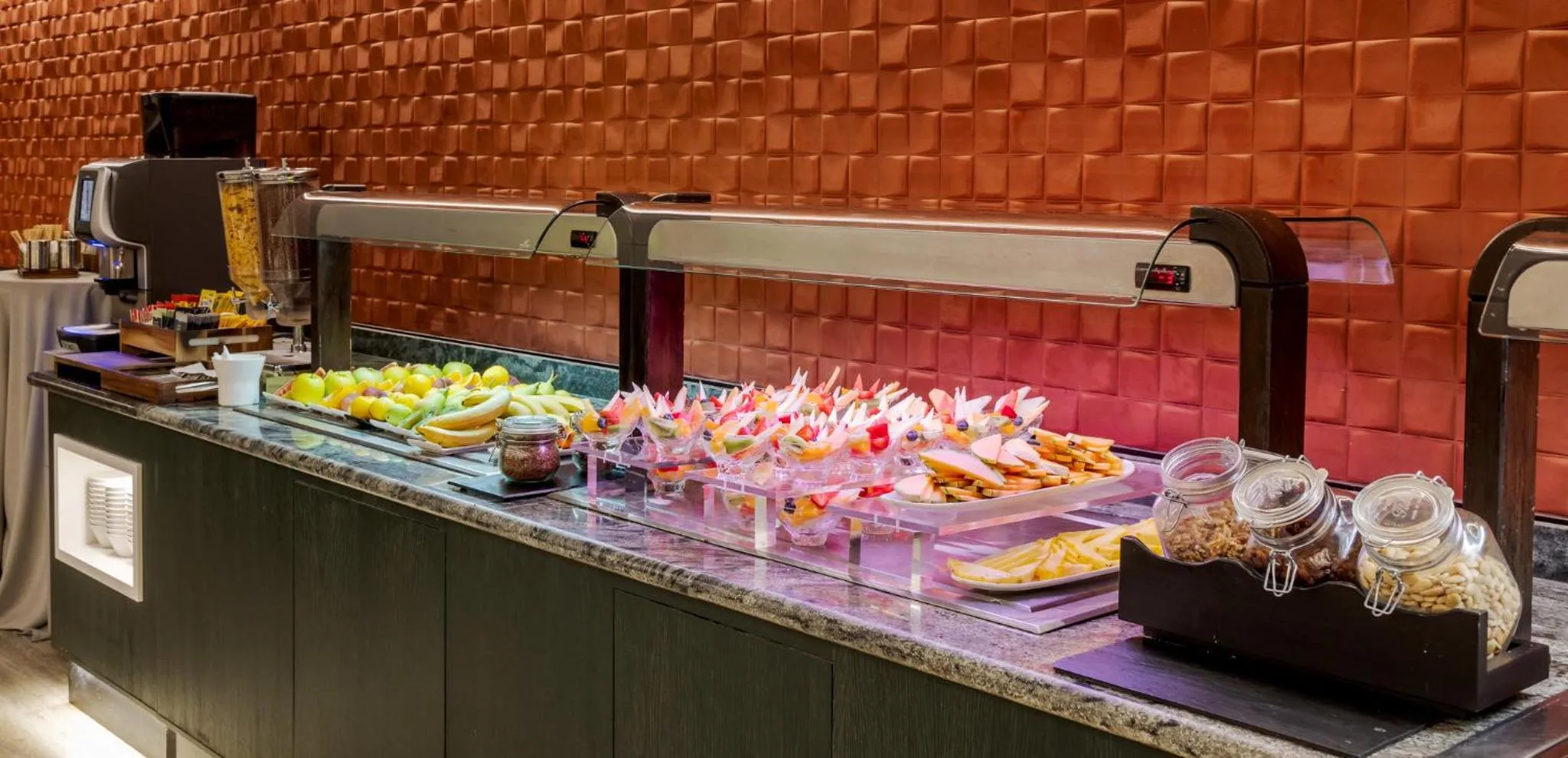 Buffet breakfast in Ilunion Málaga