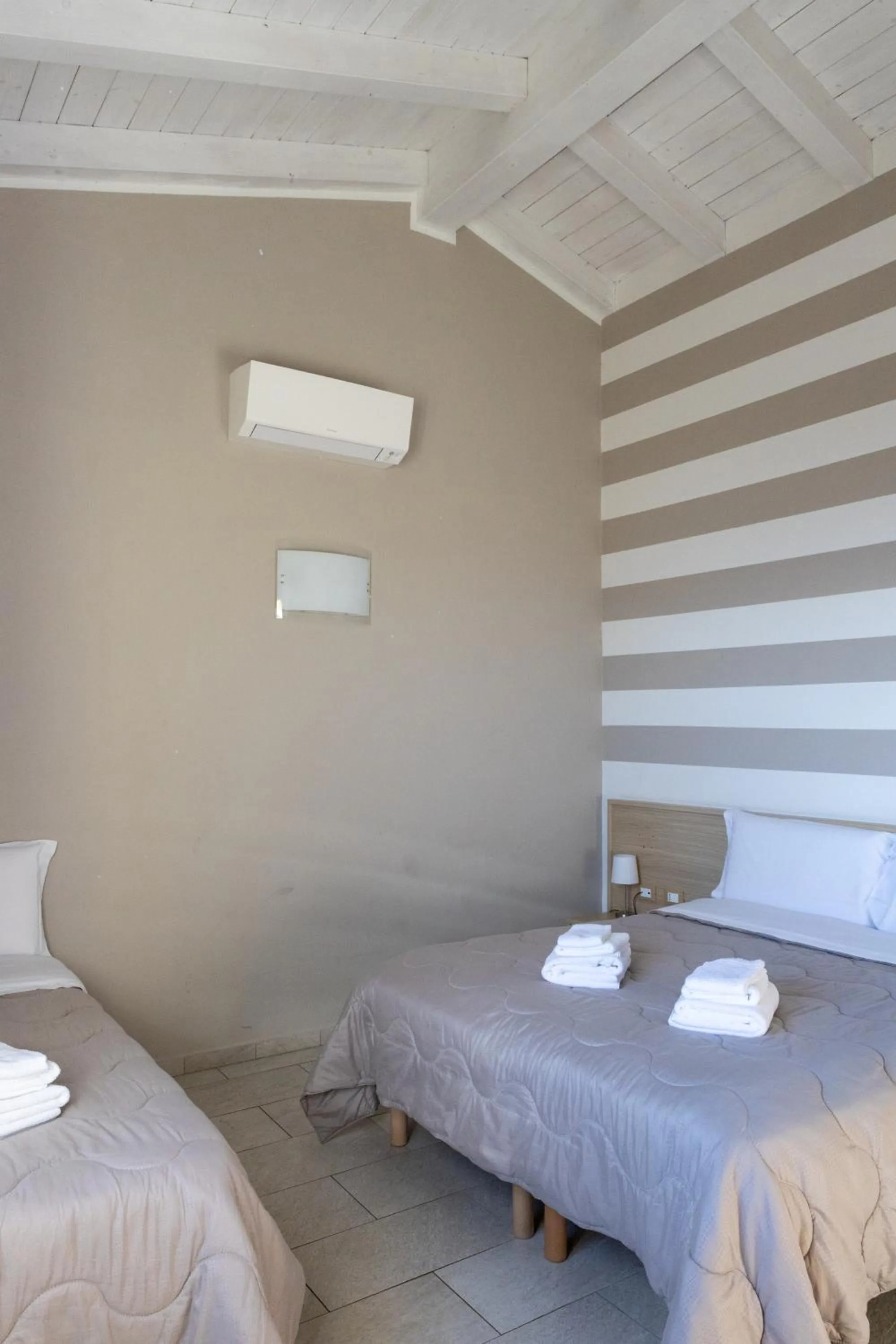 Bed in Agriturismo La Pietra 1 e La Pietra 2