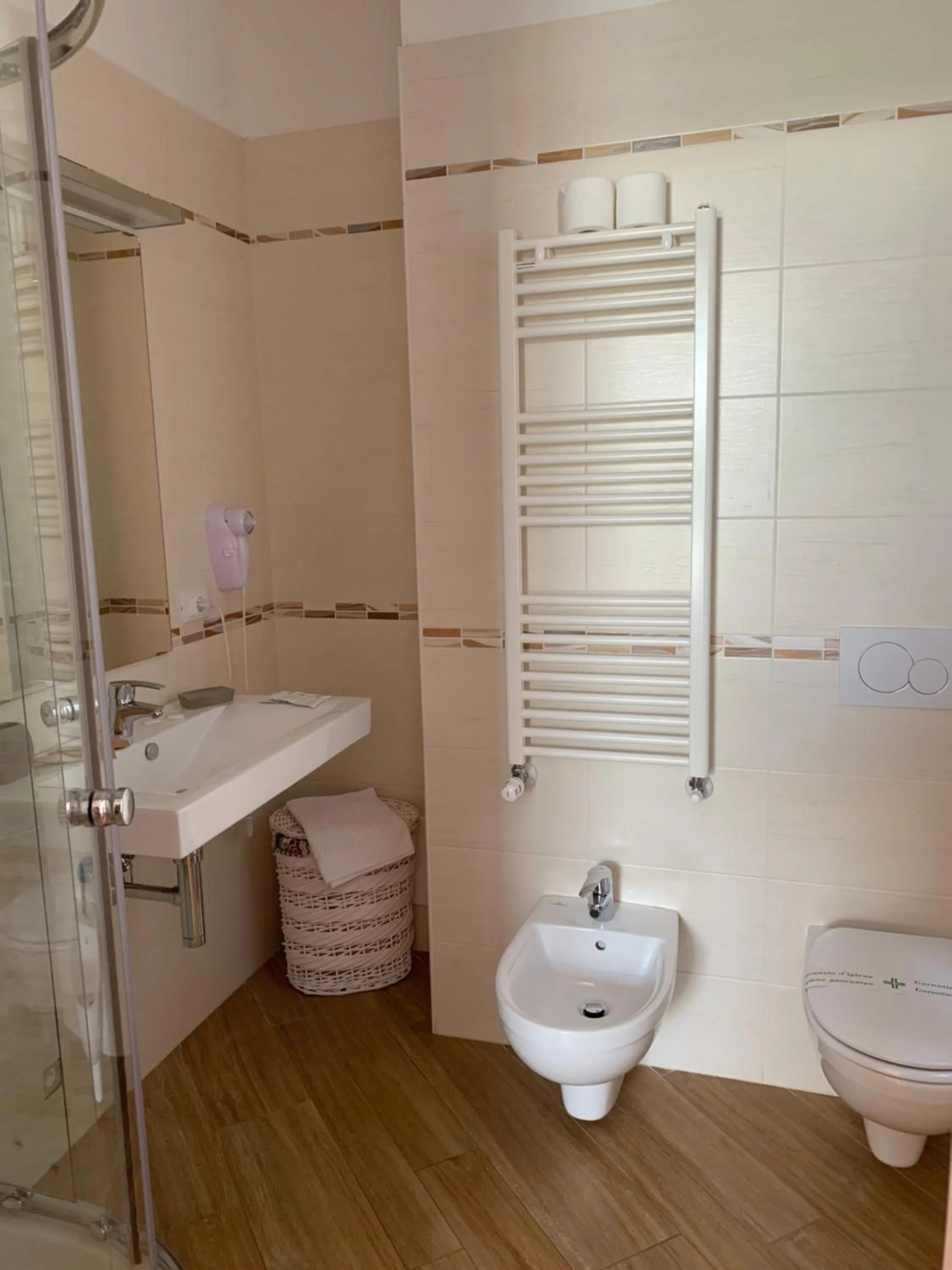 Toilet in Agriturismo La Pietra 1 e La Pietra 2