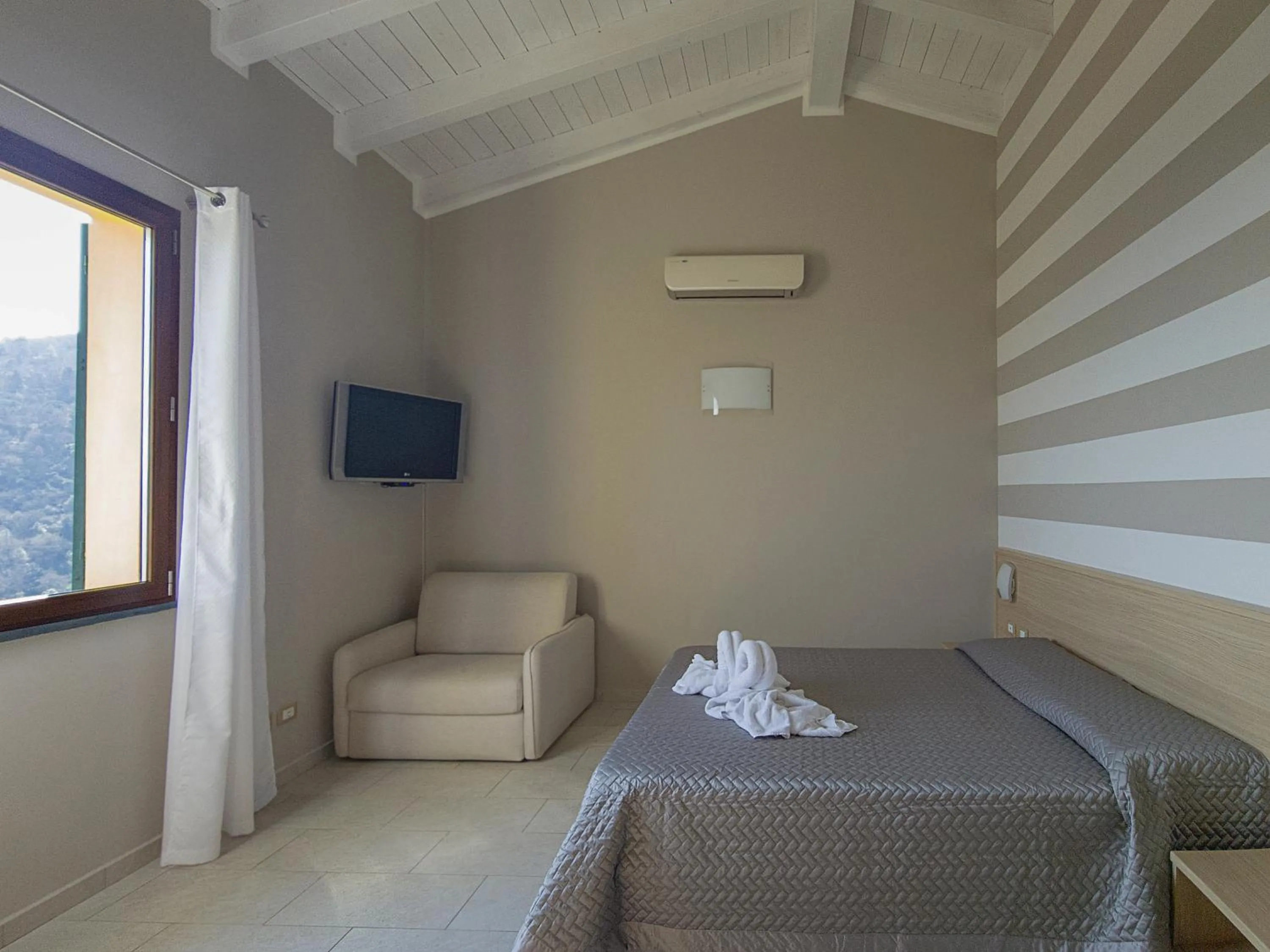 Photo of the whole room, Bed in Agriturismo La Pietra 1 e La Pietra 2