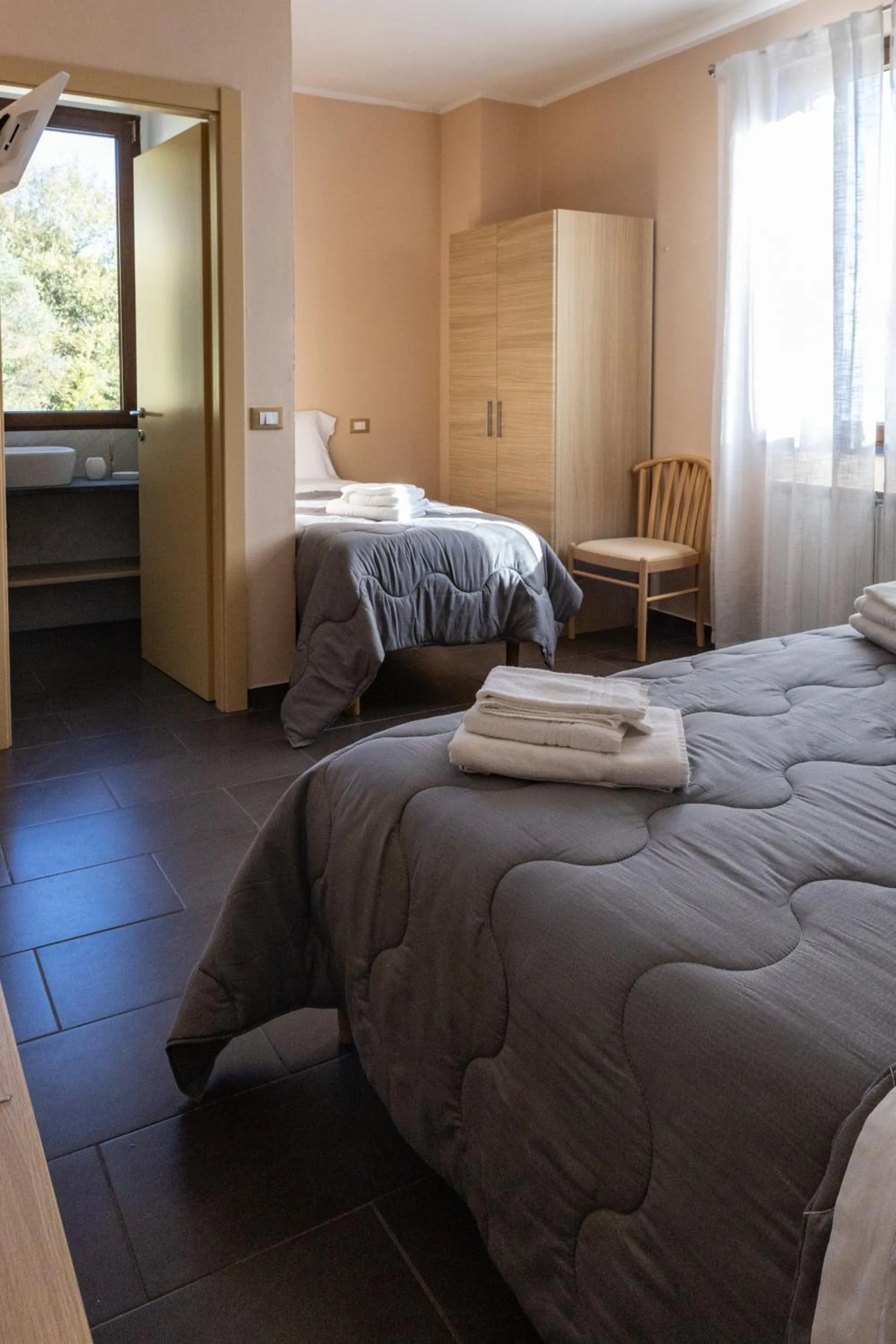 Bed in Agriturismo La Pietra 1 e La Pietra 2