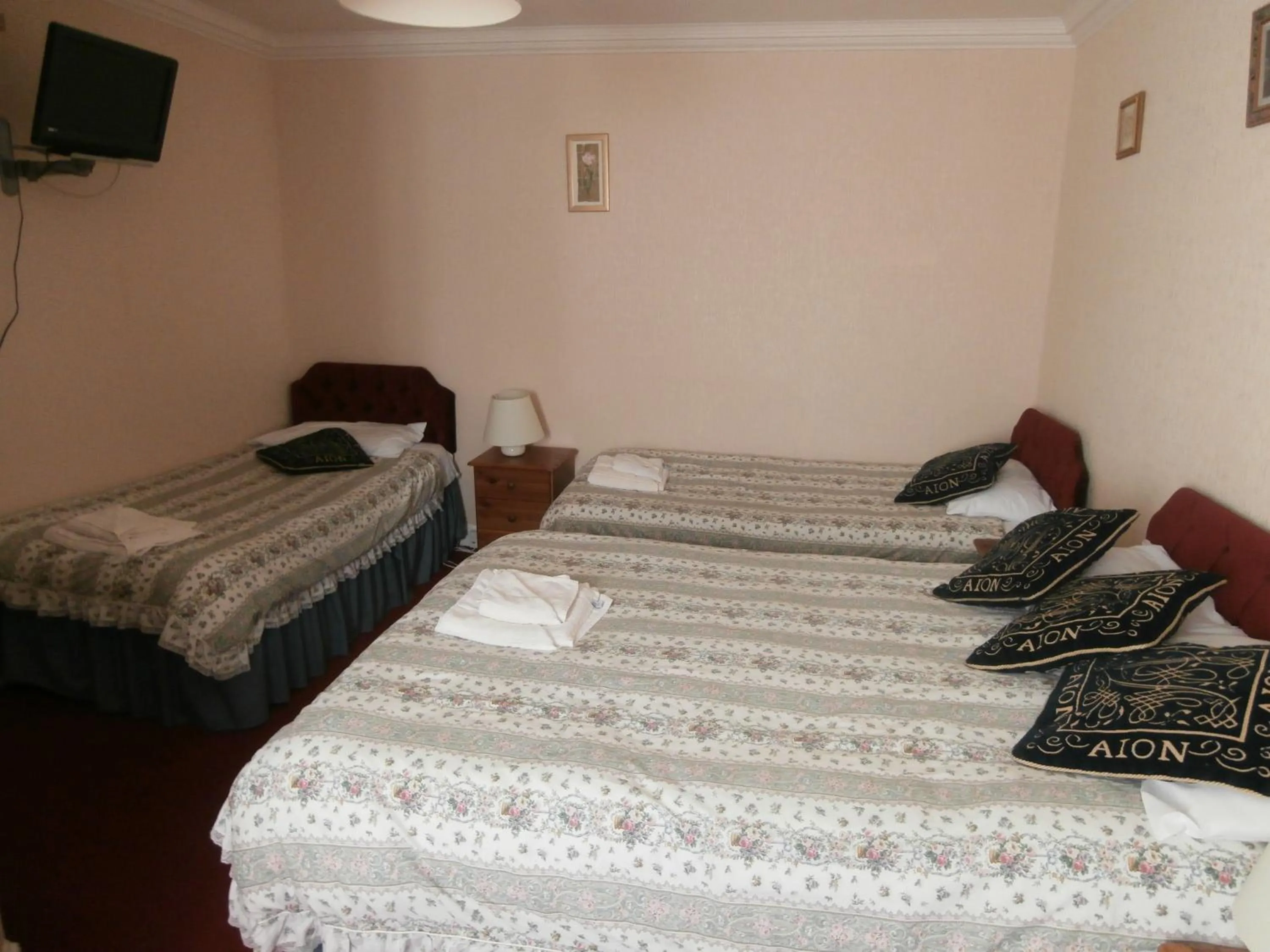 Other, Bed in Monorene Guest House