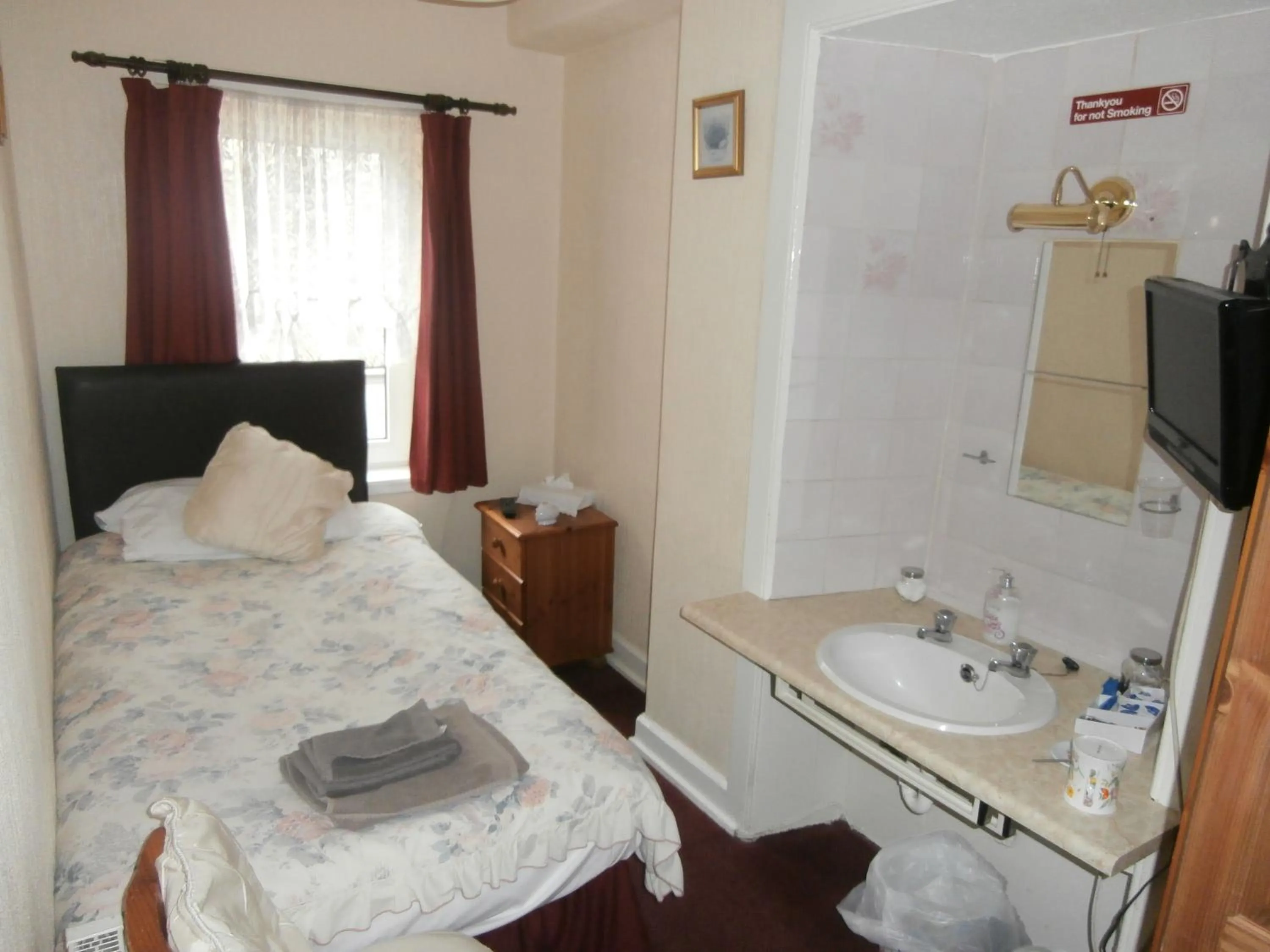 Other, Bed in Monorene Guest House