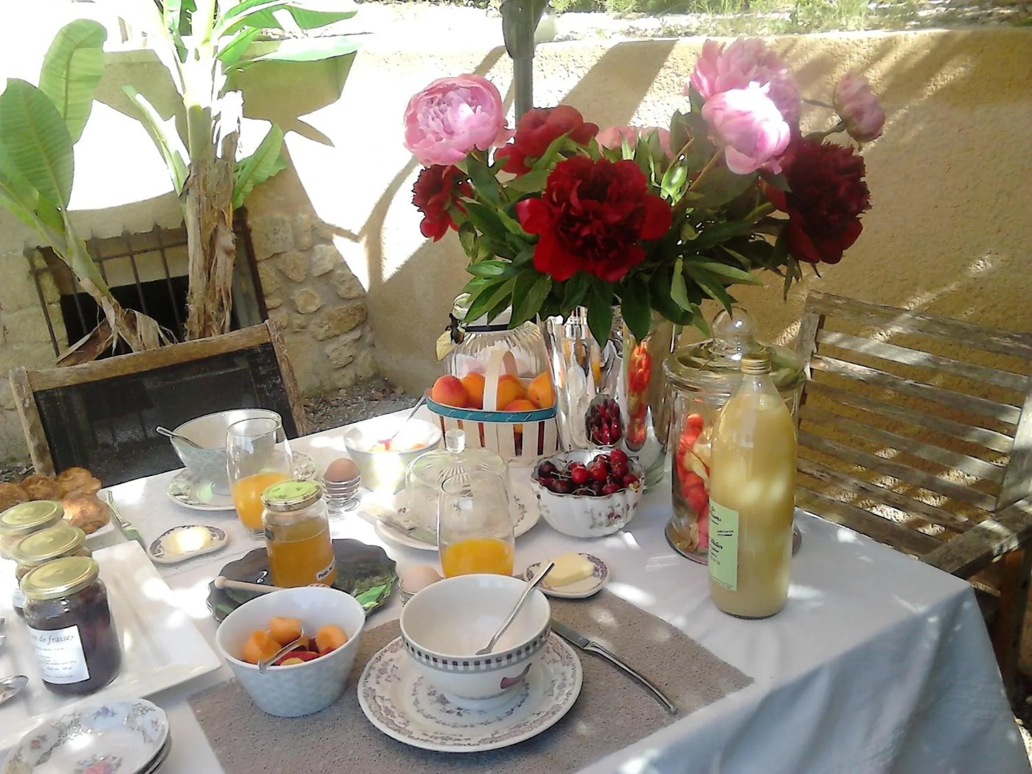Continental breakfast in La Maison de Charlie