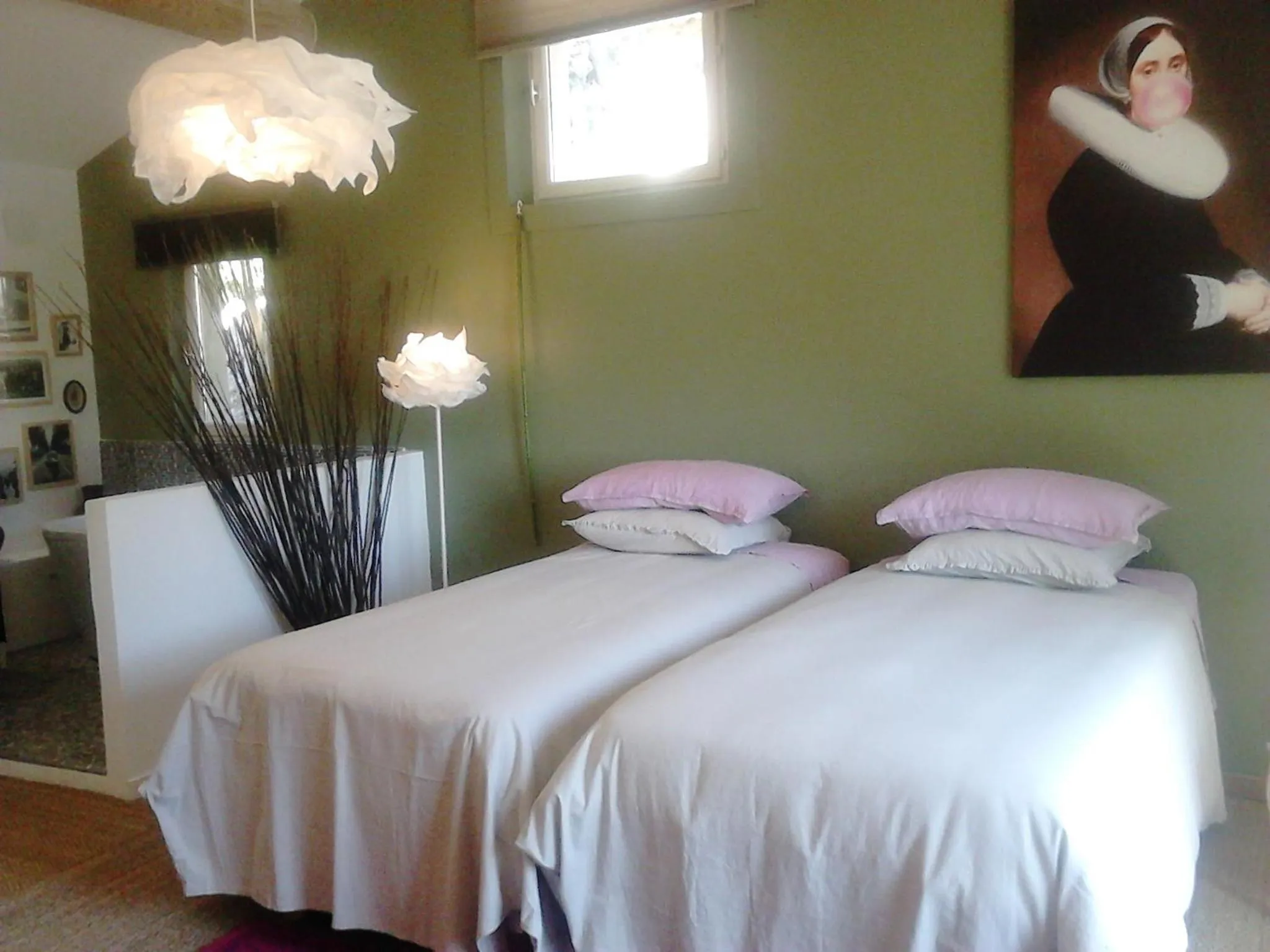 Bedroom, Bed in La Maison de Charlie