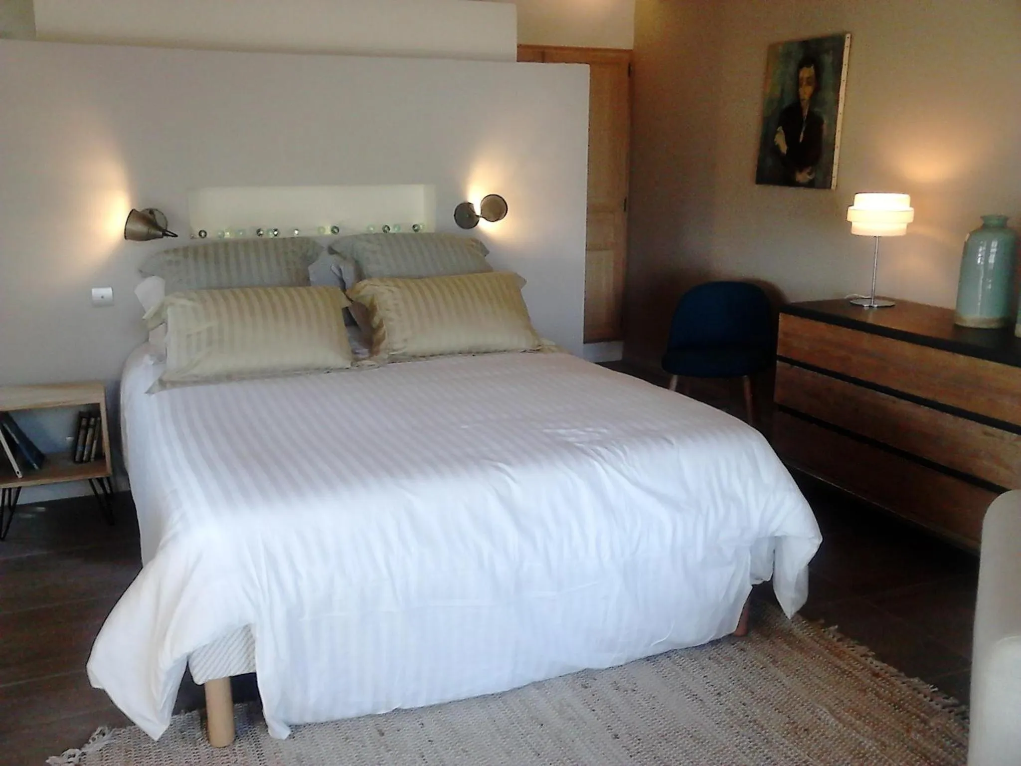 Bedroom, Bed in La Maison de Charlie