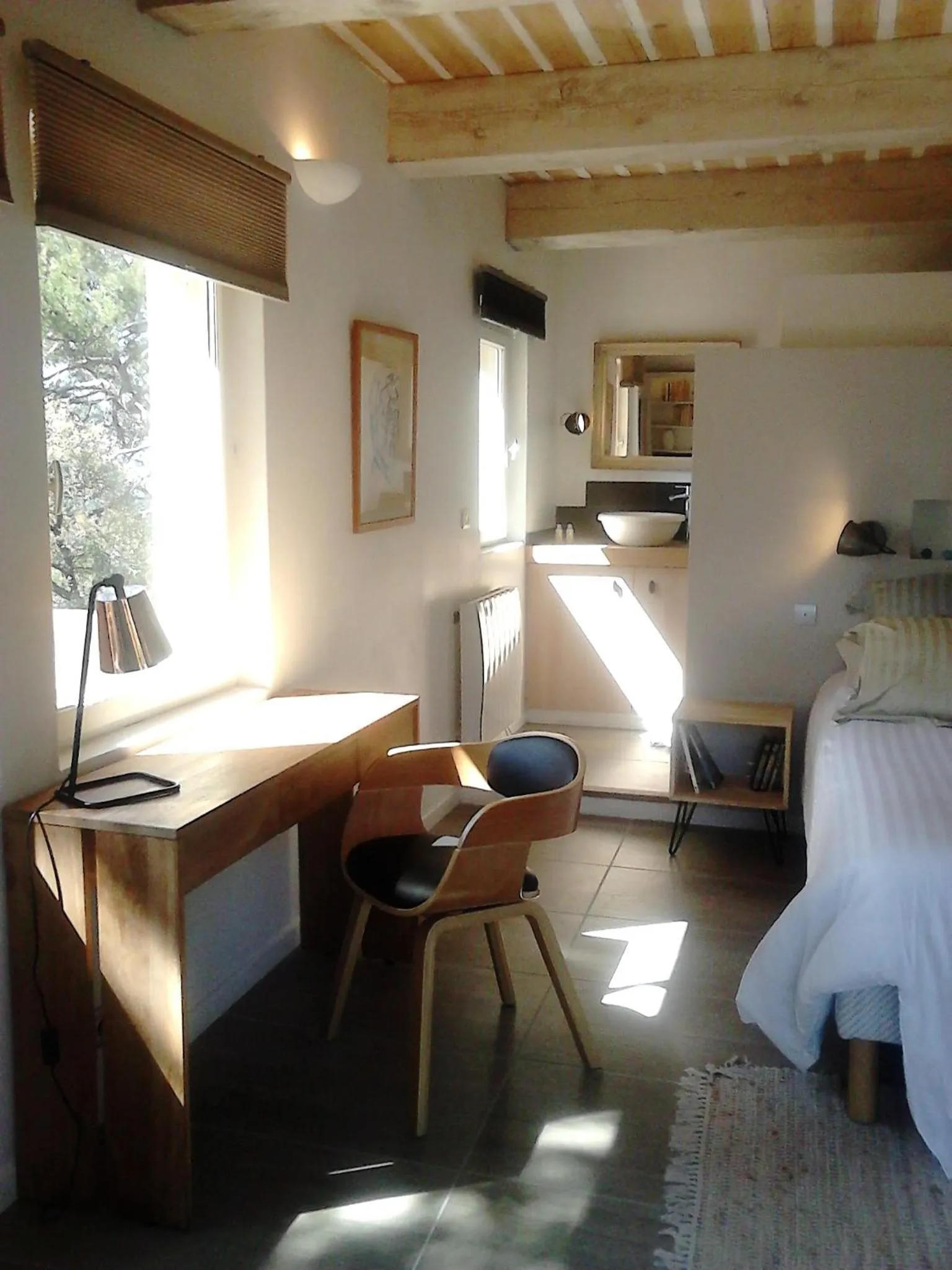 Bedroom, Bed in La Maison de Charlie