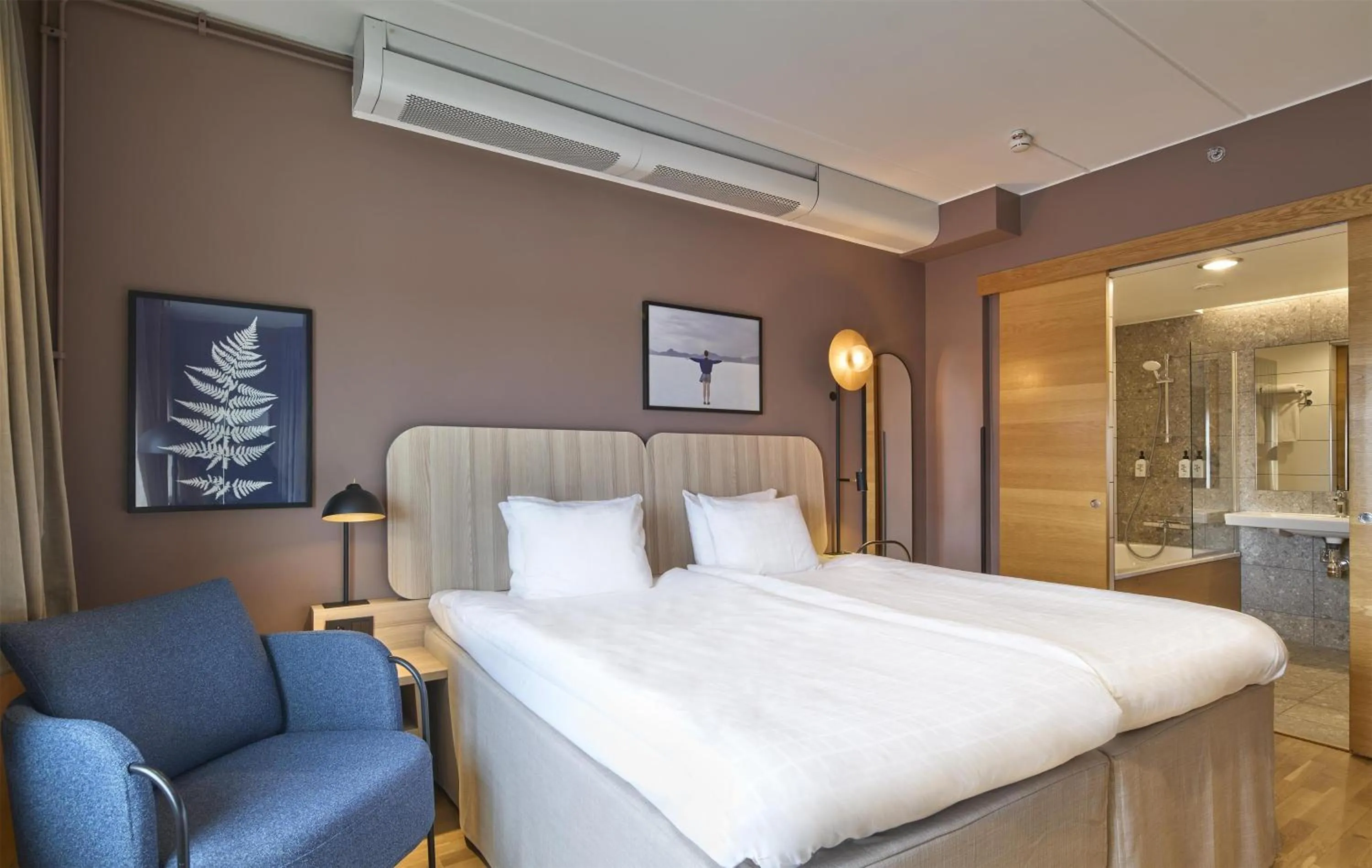 Bedroom, Bed in Scandic Alvik