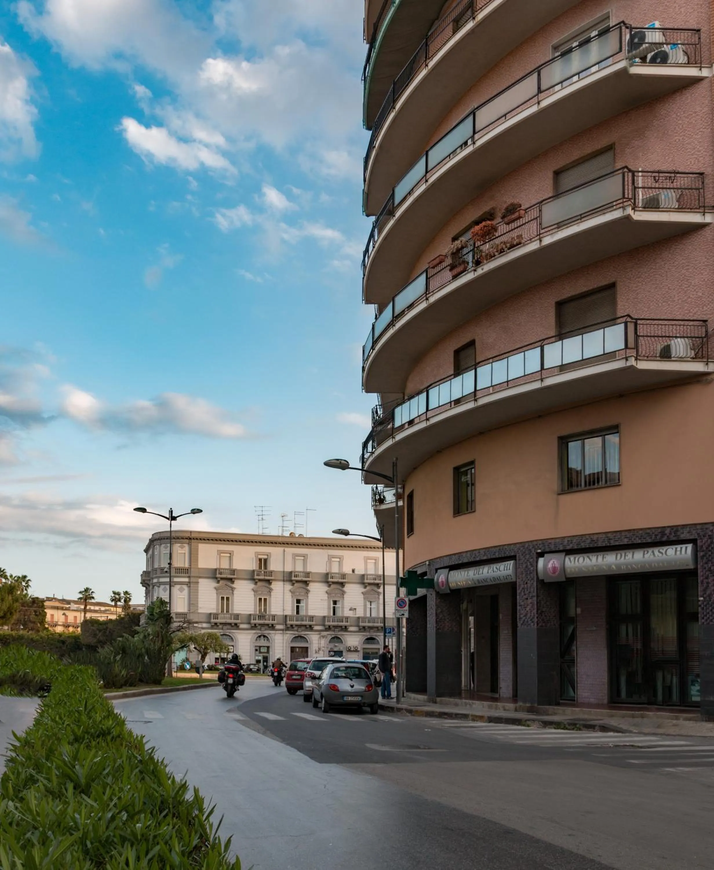 Property building in PhotoGuest B&B