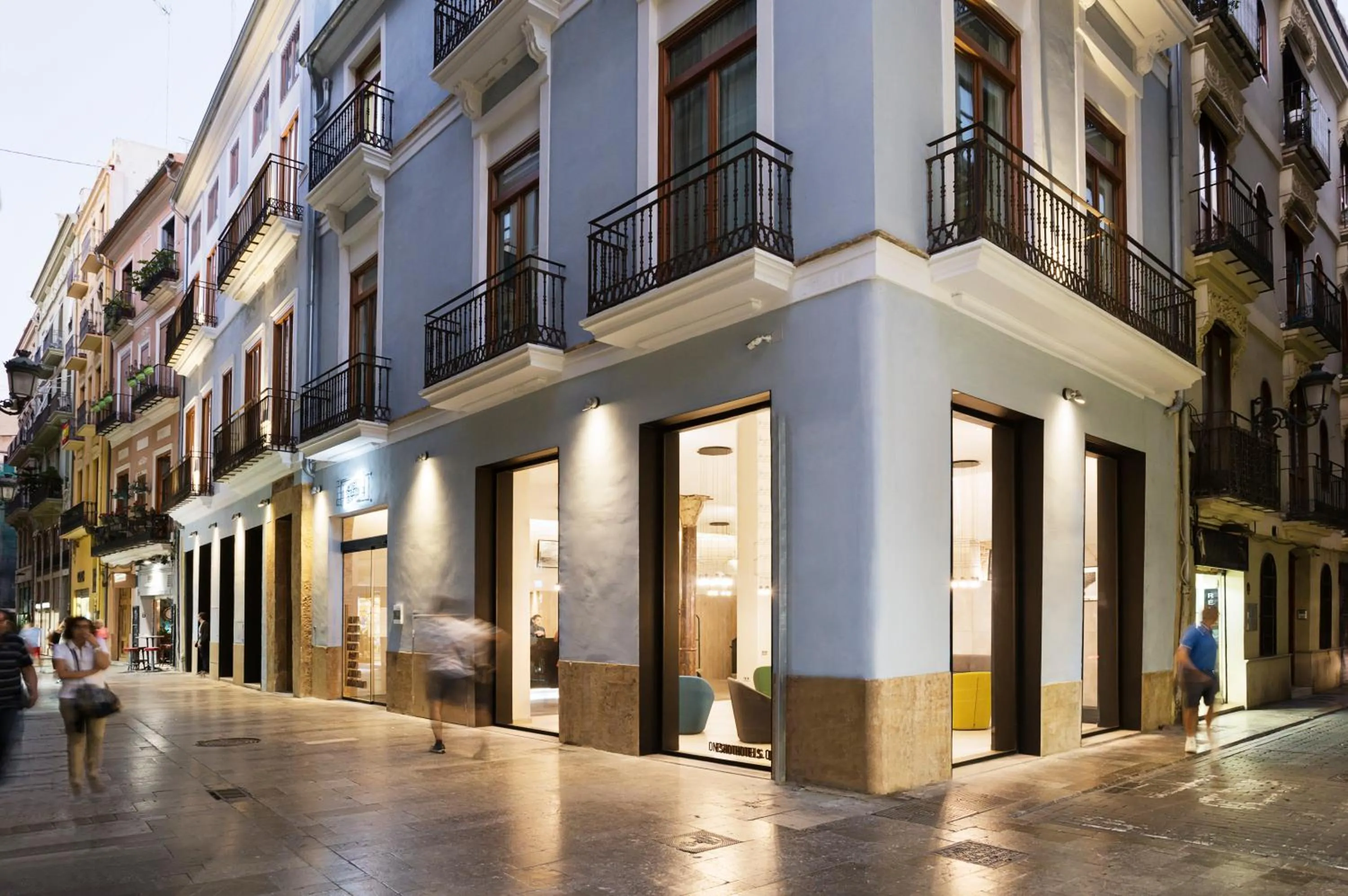 Facade/entrance in One Shot Mercat