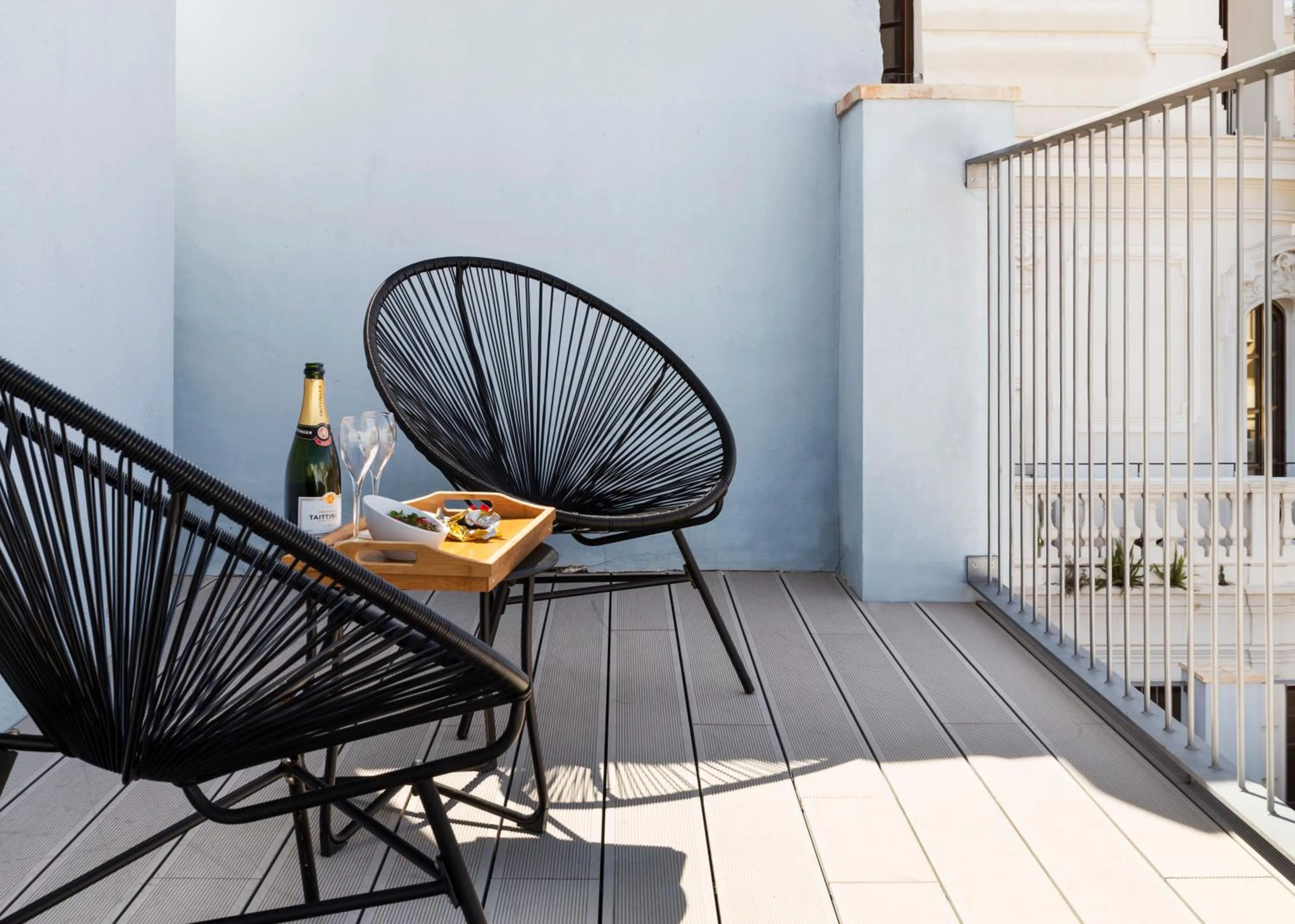 Food and drinks in One Shot Mercat