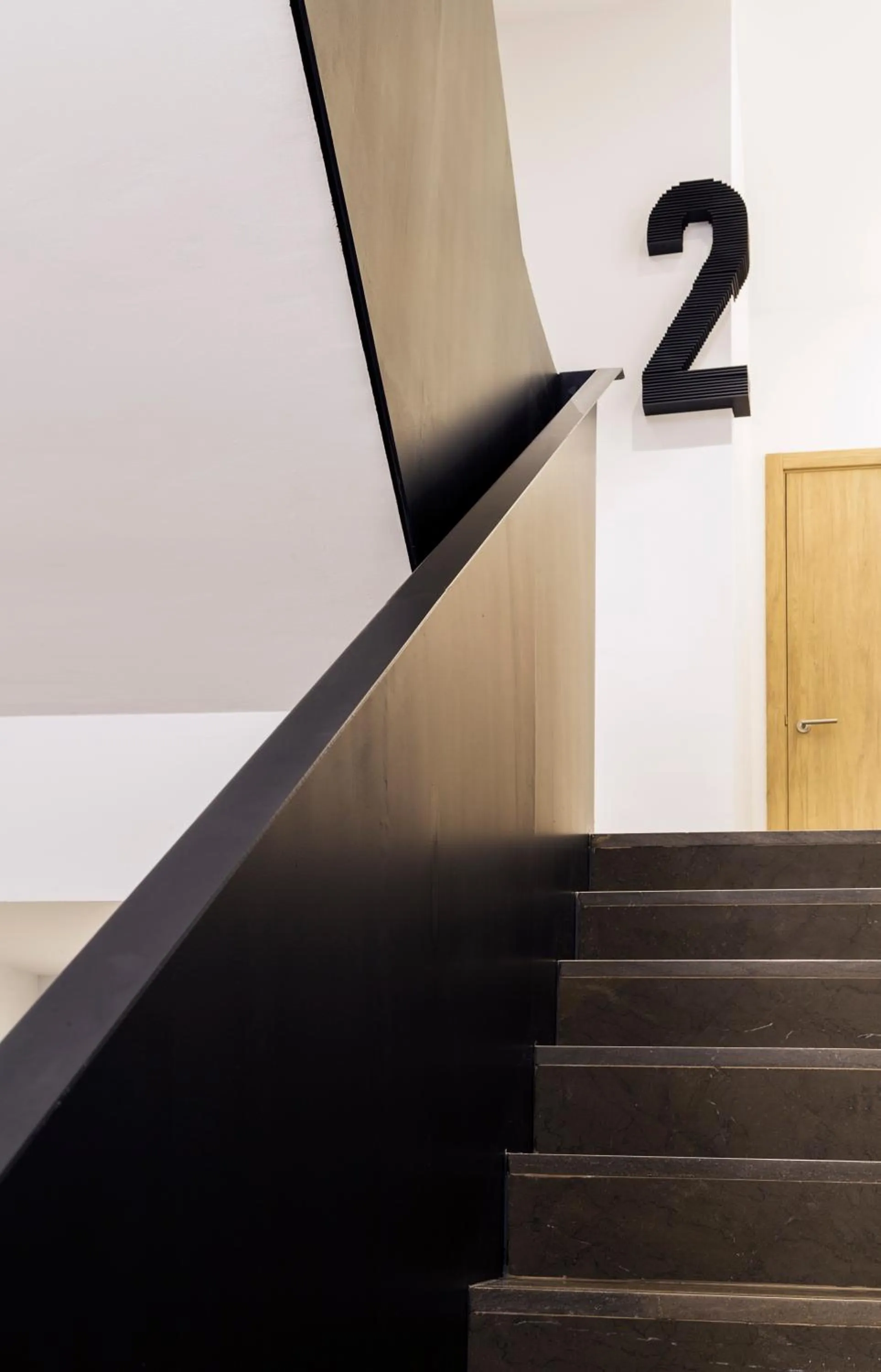 Area and facilities in One Shot Mercat