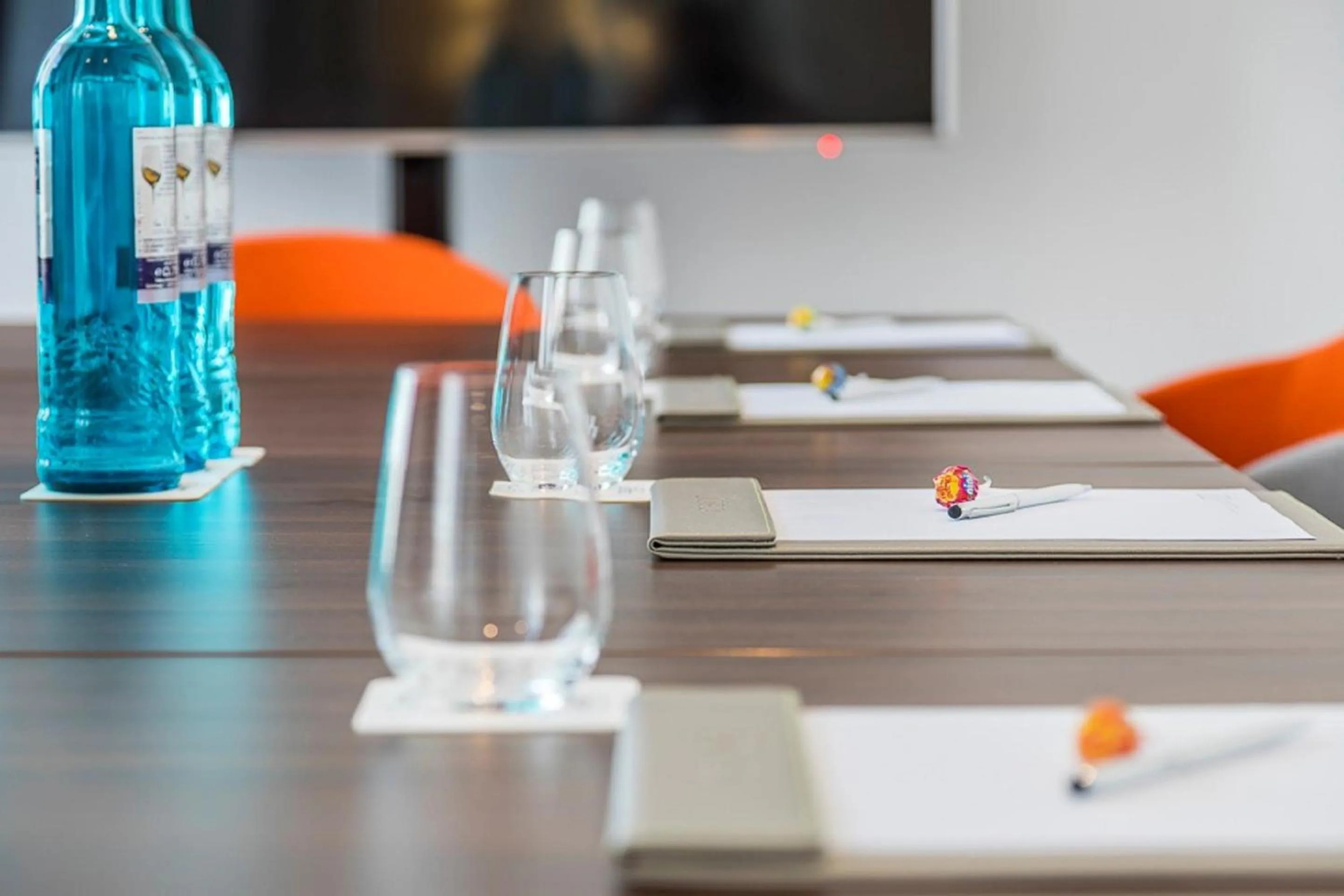 Meeting/conference room in Capri by Fraser Berlin