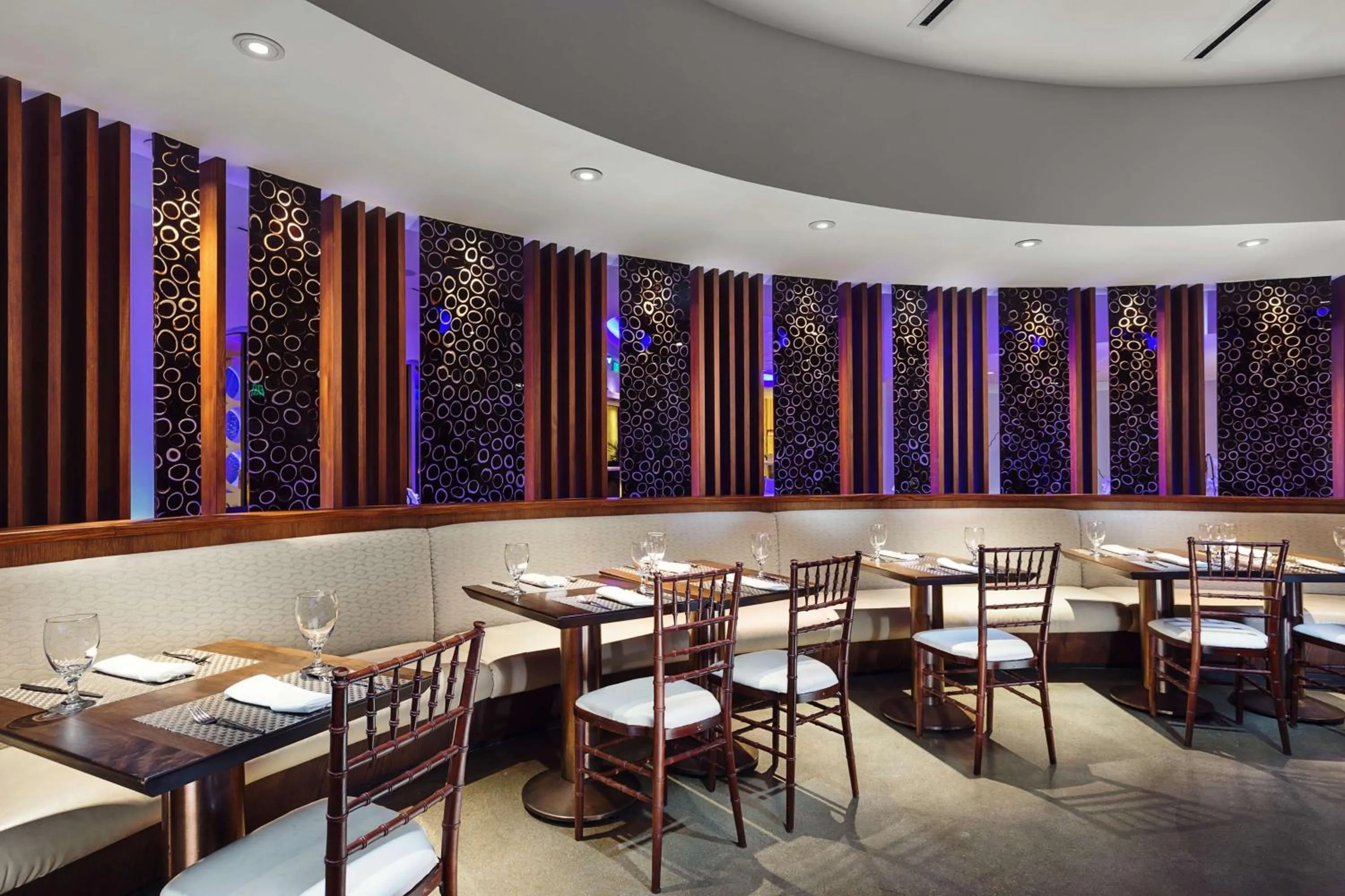 Restaurant/places to eat in Costa d'Este Beach Resort & Spa