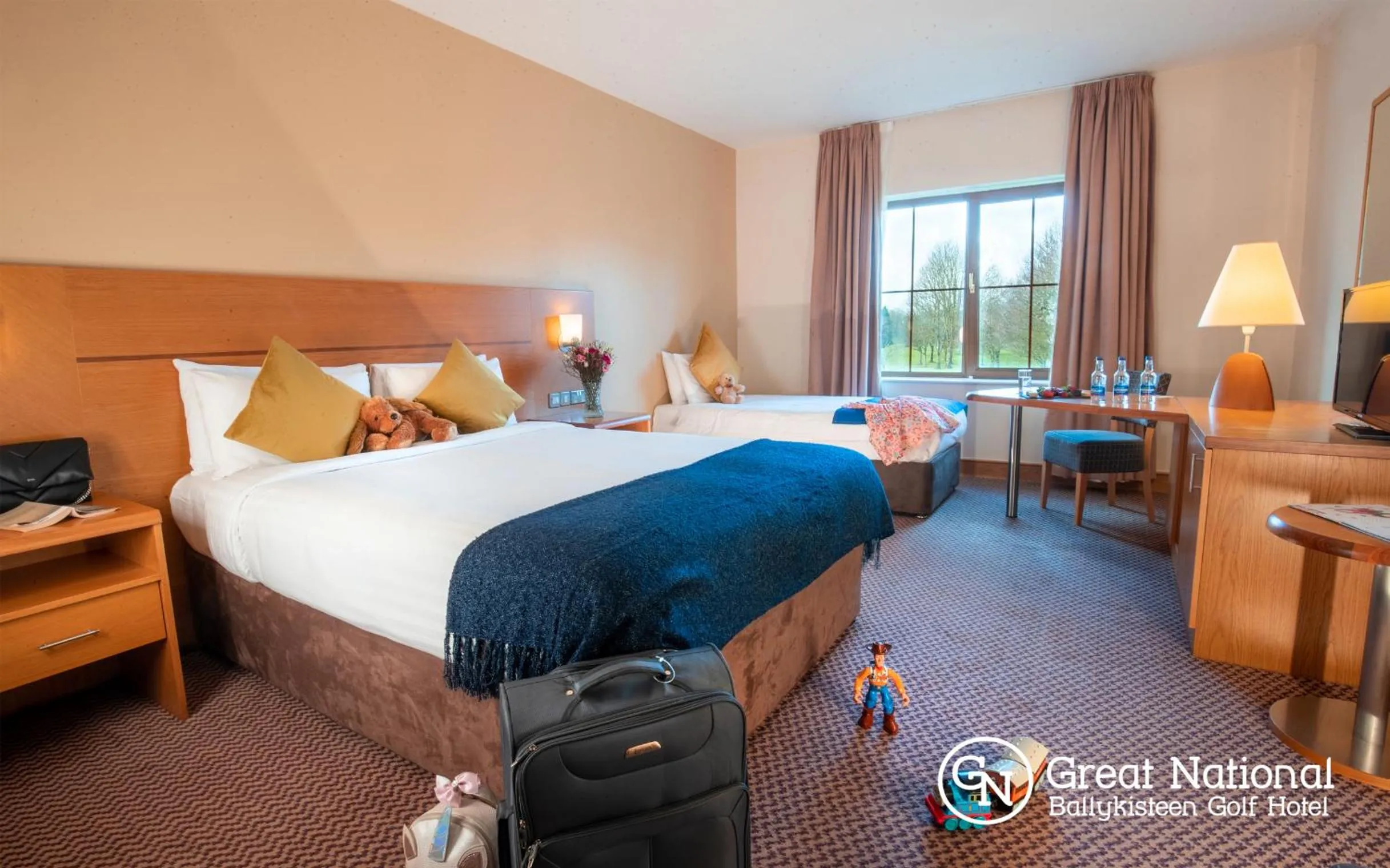 Bedroom, Bed in Great National Ballykisteen Golf Hotel