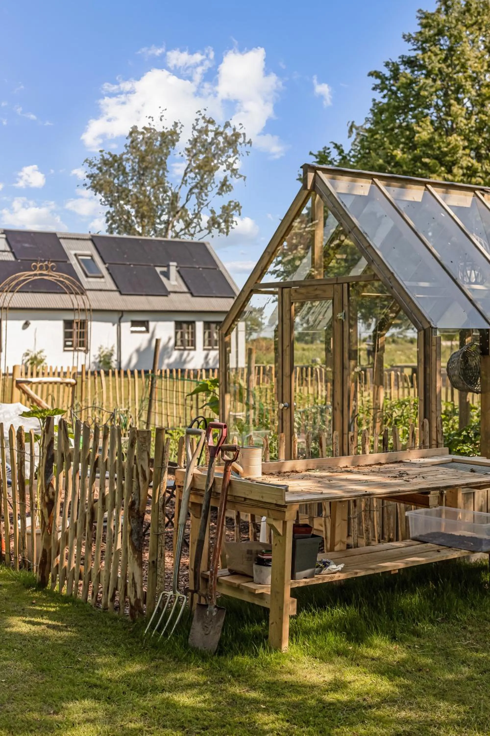Garden view in Mellby Atelier på Österlen