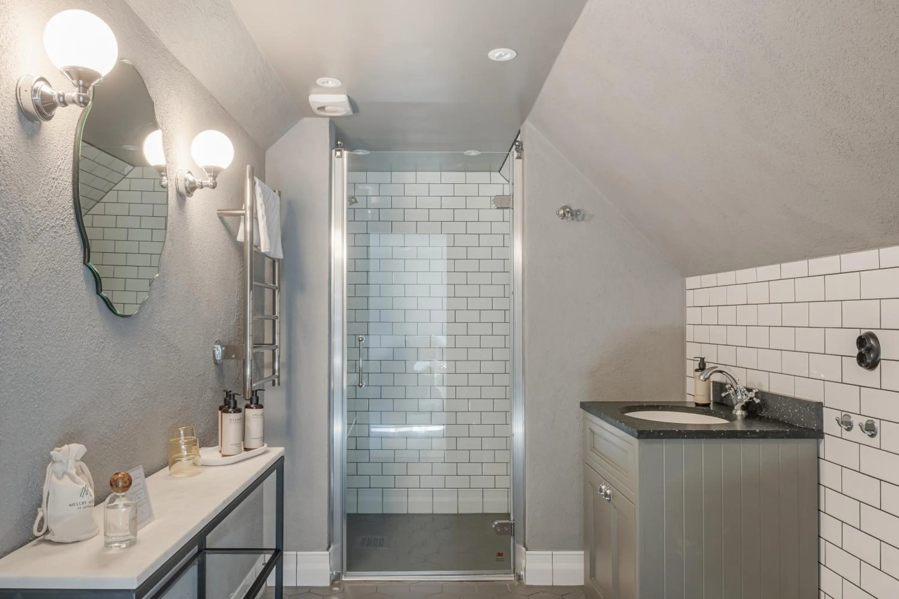 Bathroom in Mellby Atelier på Österlen