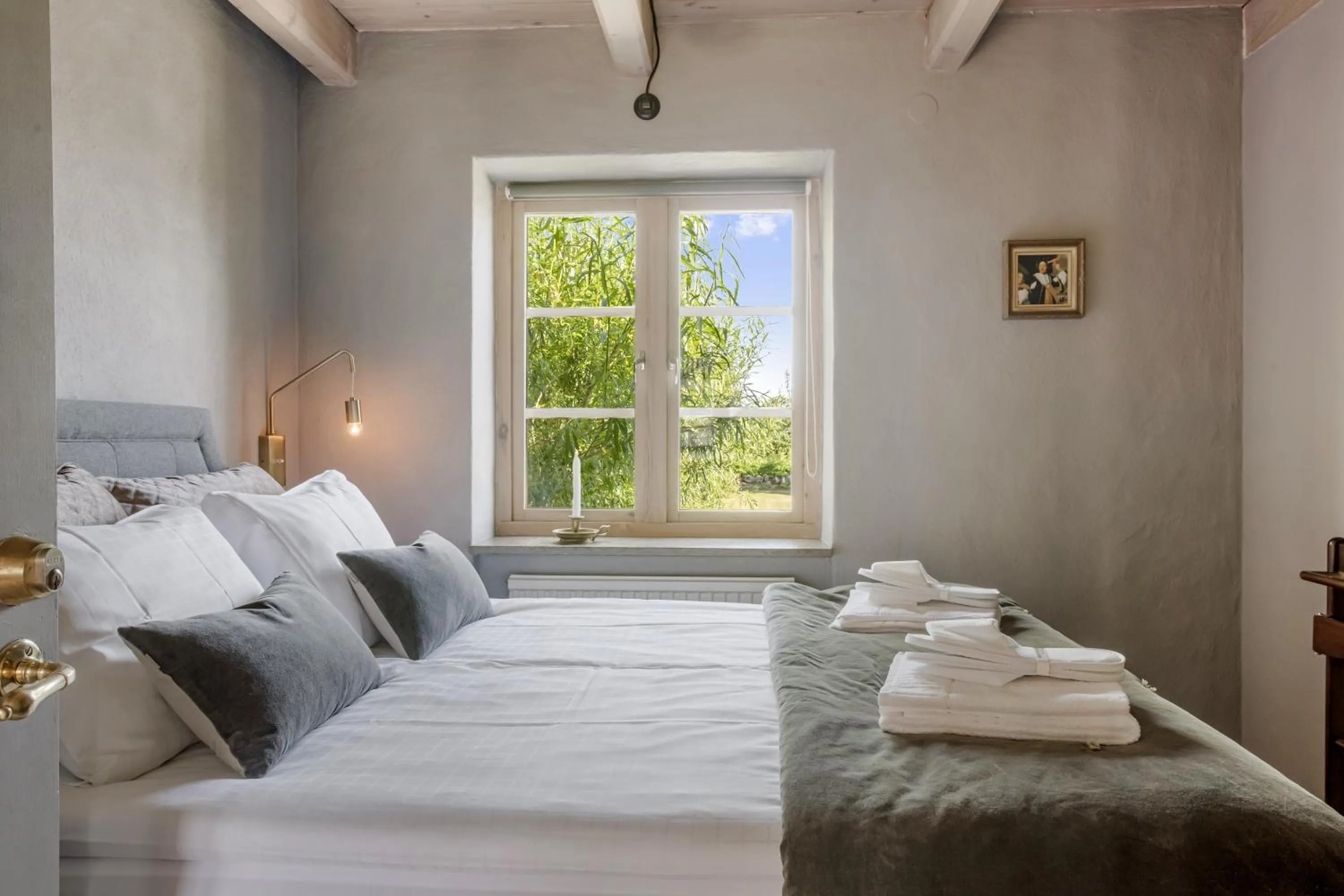 Bedroom, Bed in Mellby Atelier på Österlen