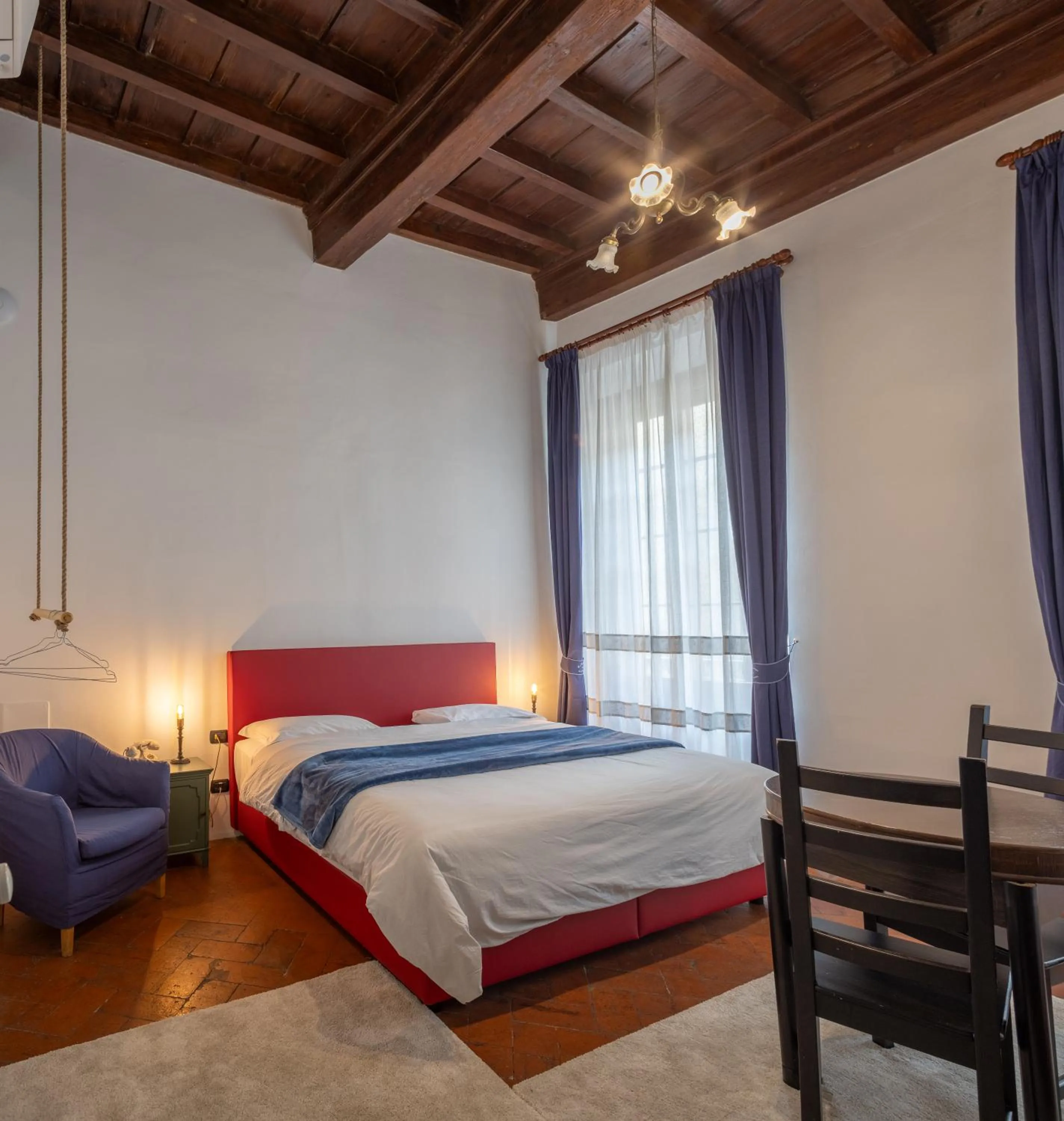 View (from property/room), Bed in La Residenza del Proconsolo